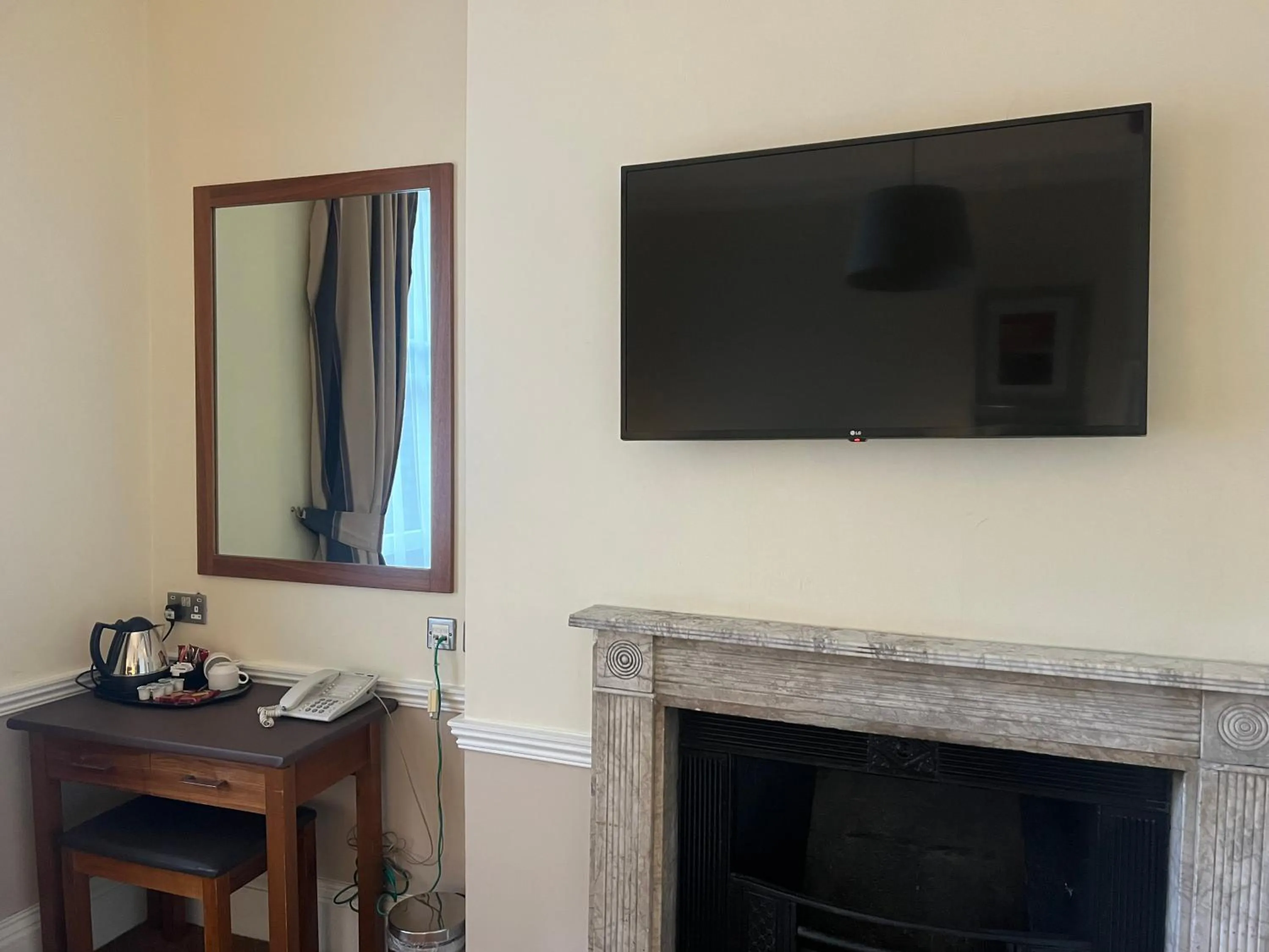 flat iron in Hotel Cavendish