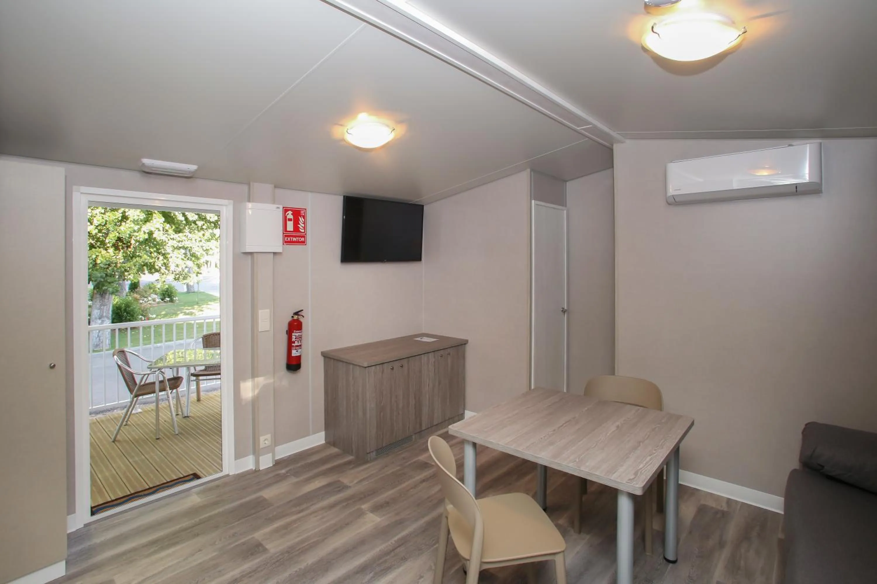 TV and multimedia in Bungalows y Mobil Homes Camping Regio