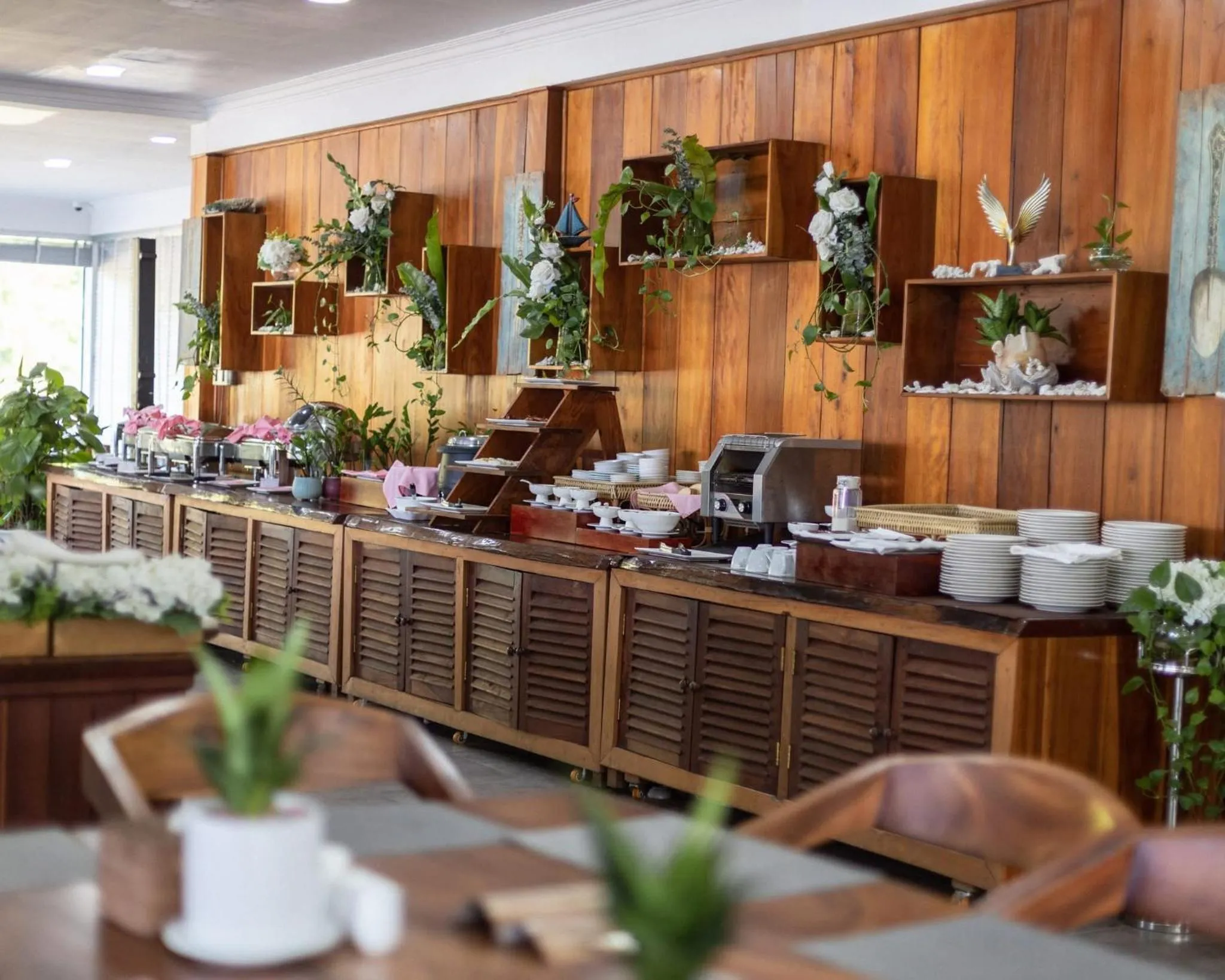 Restaurant/places to eat in Mafiya Resort