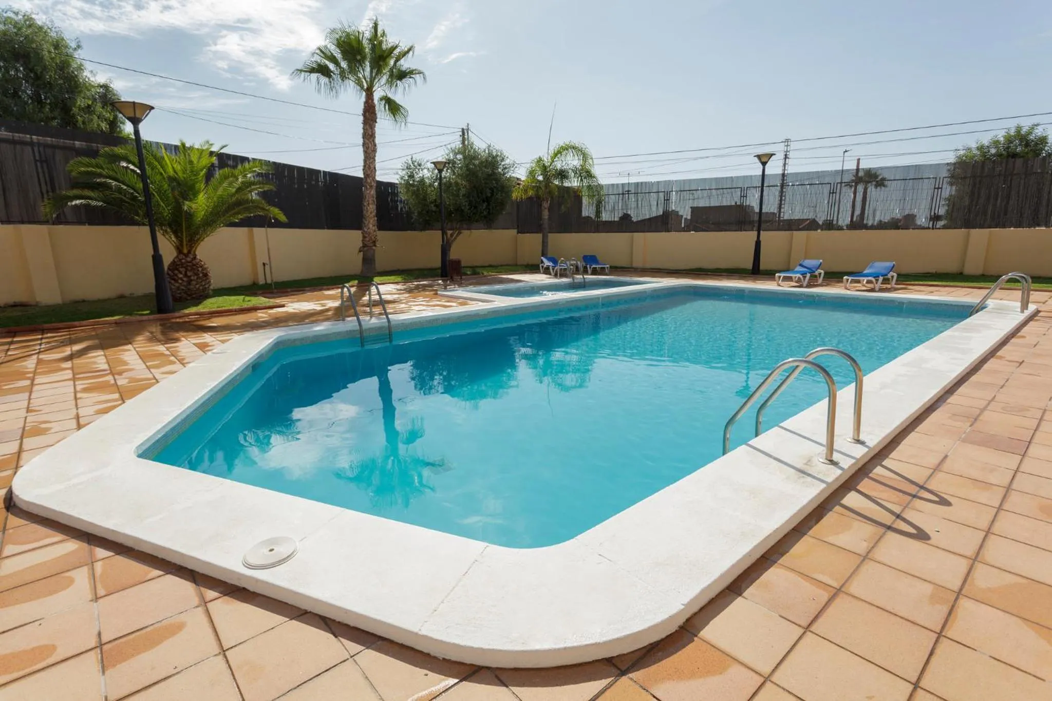 Swimming pool in Hospedium Hotel Abril