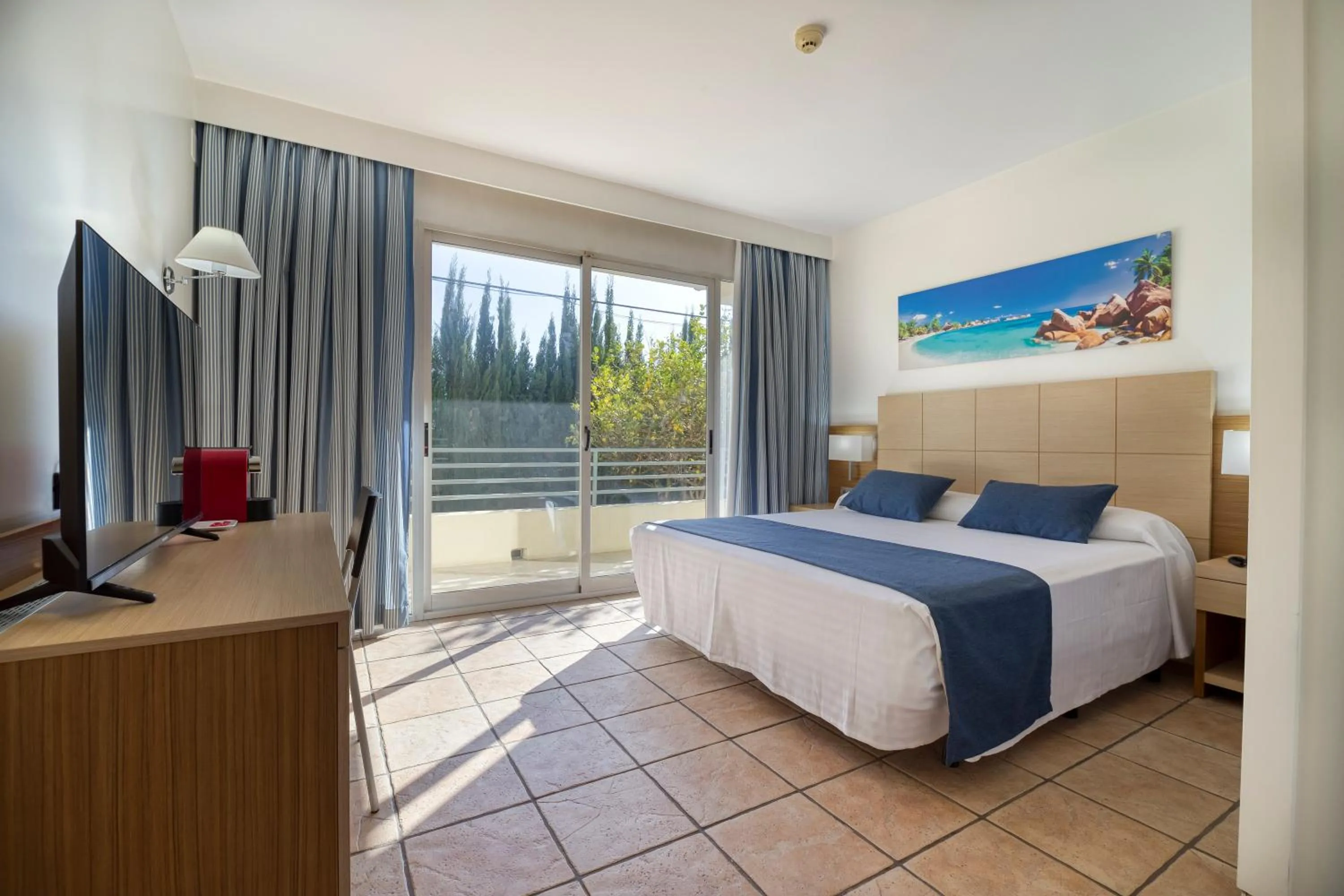 Superior Double Room in Hospedium Hotel Abril