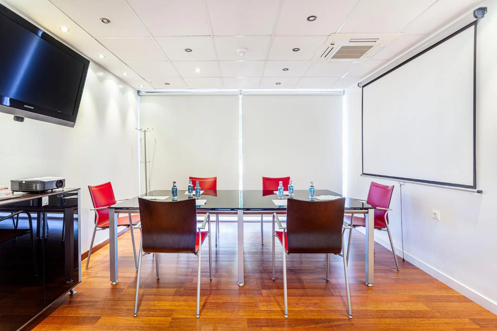 Meeting/conference room in Hospedium Hotel Abril