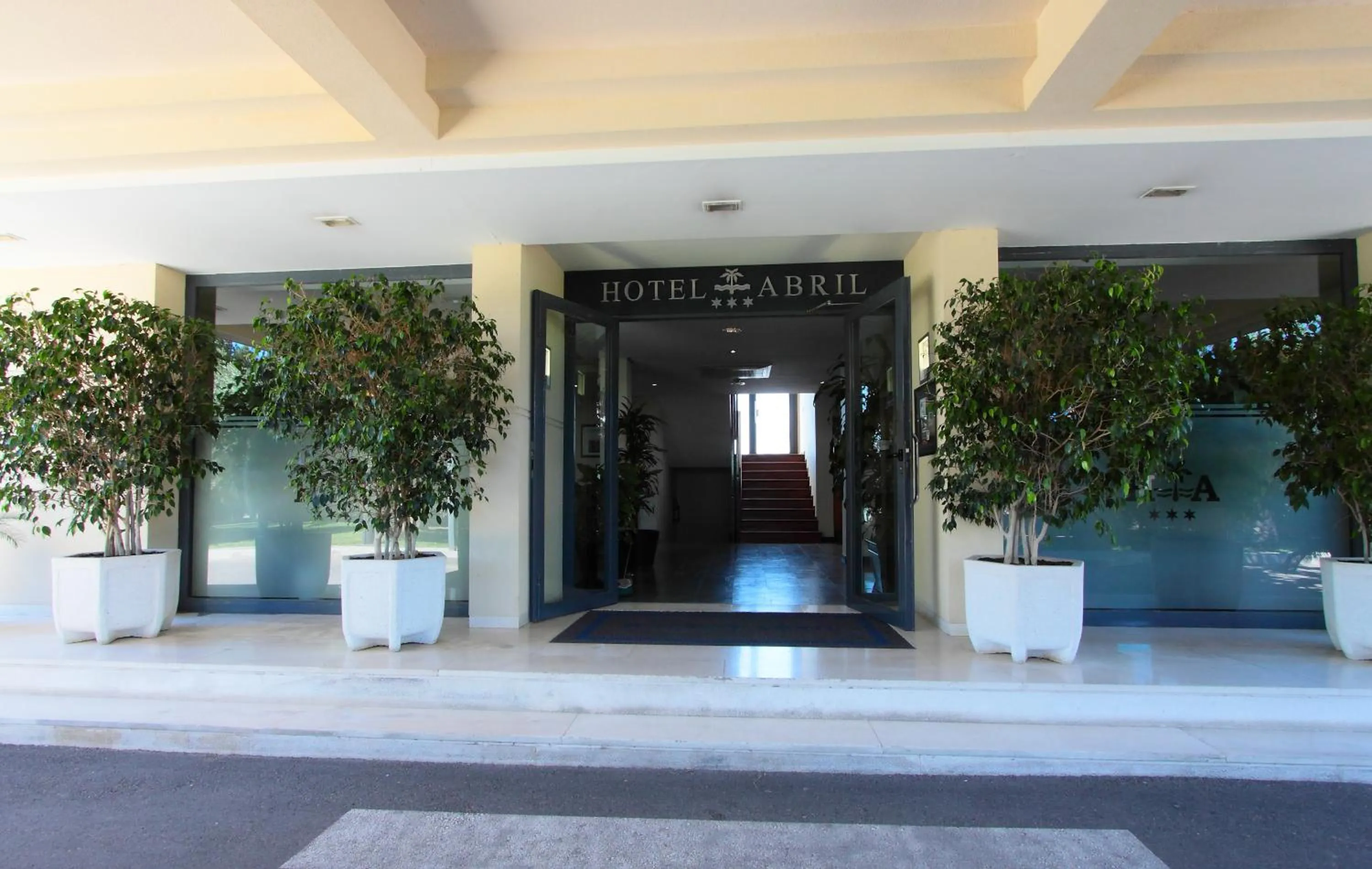 Facade/entrance in Hospedium Hotel Abril
