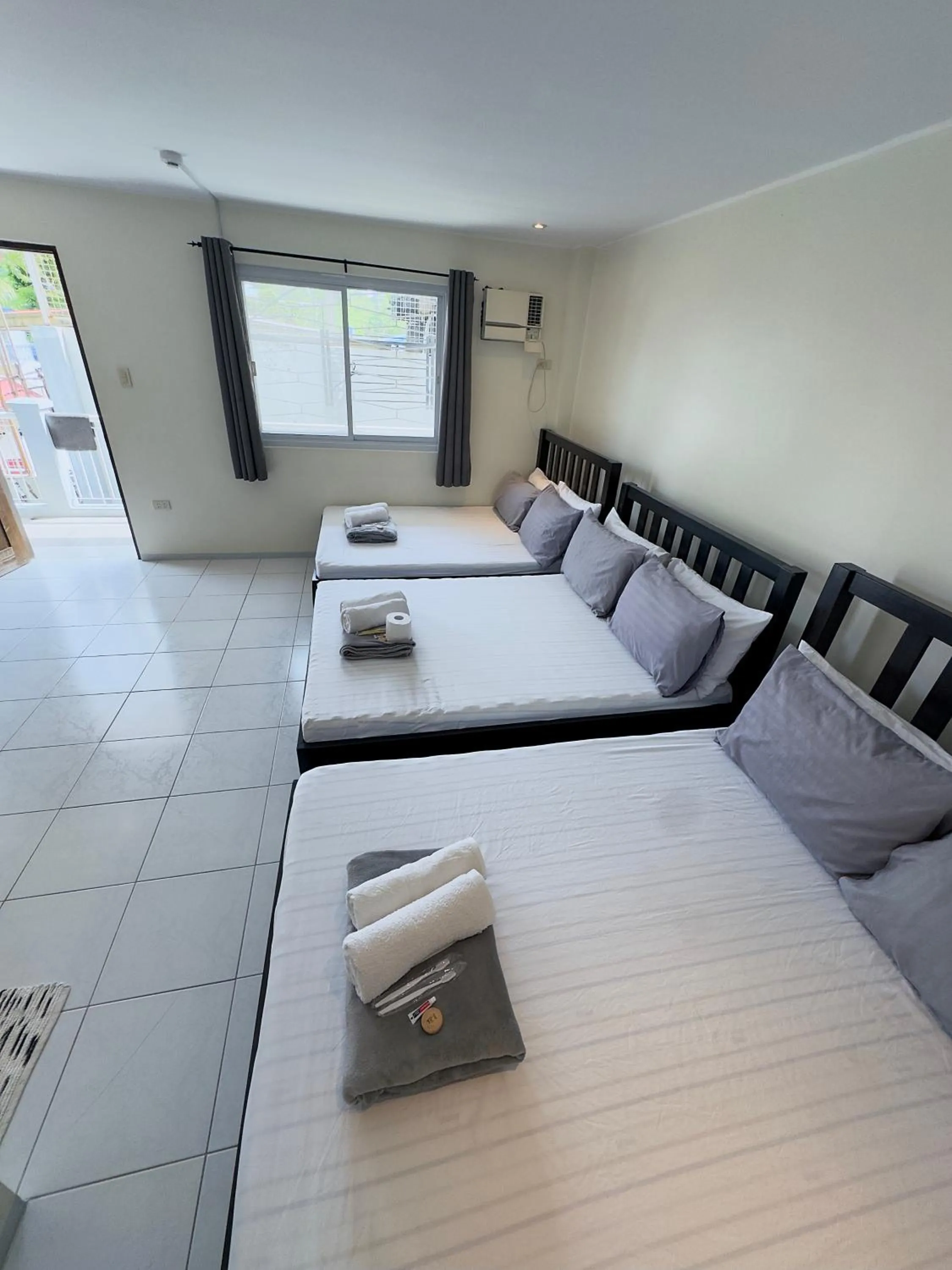 Bed in Victoria's Bed & Breakfast