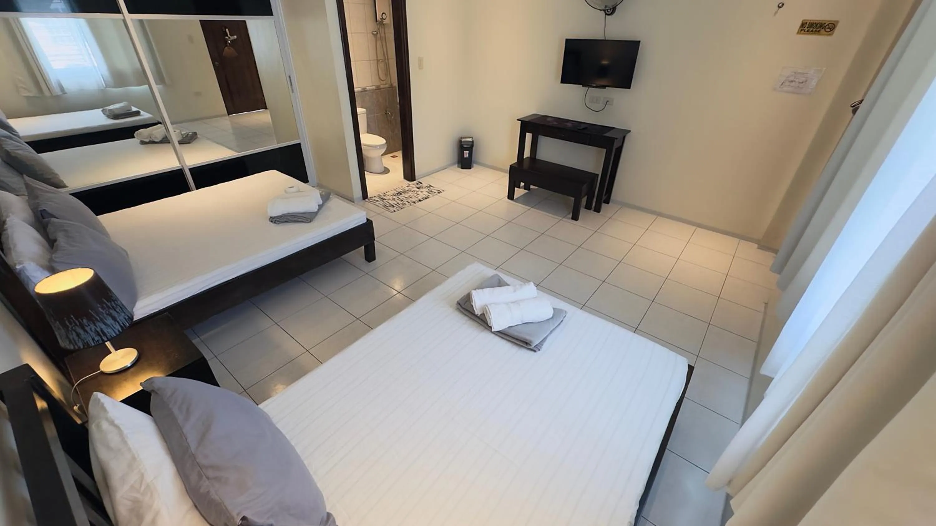 Bed in Victoria's Bed & Breakfast