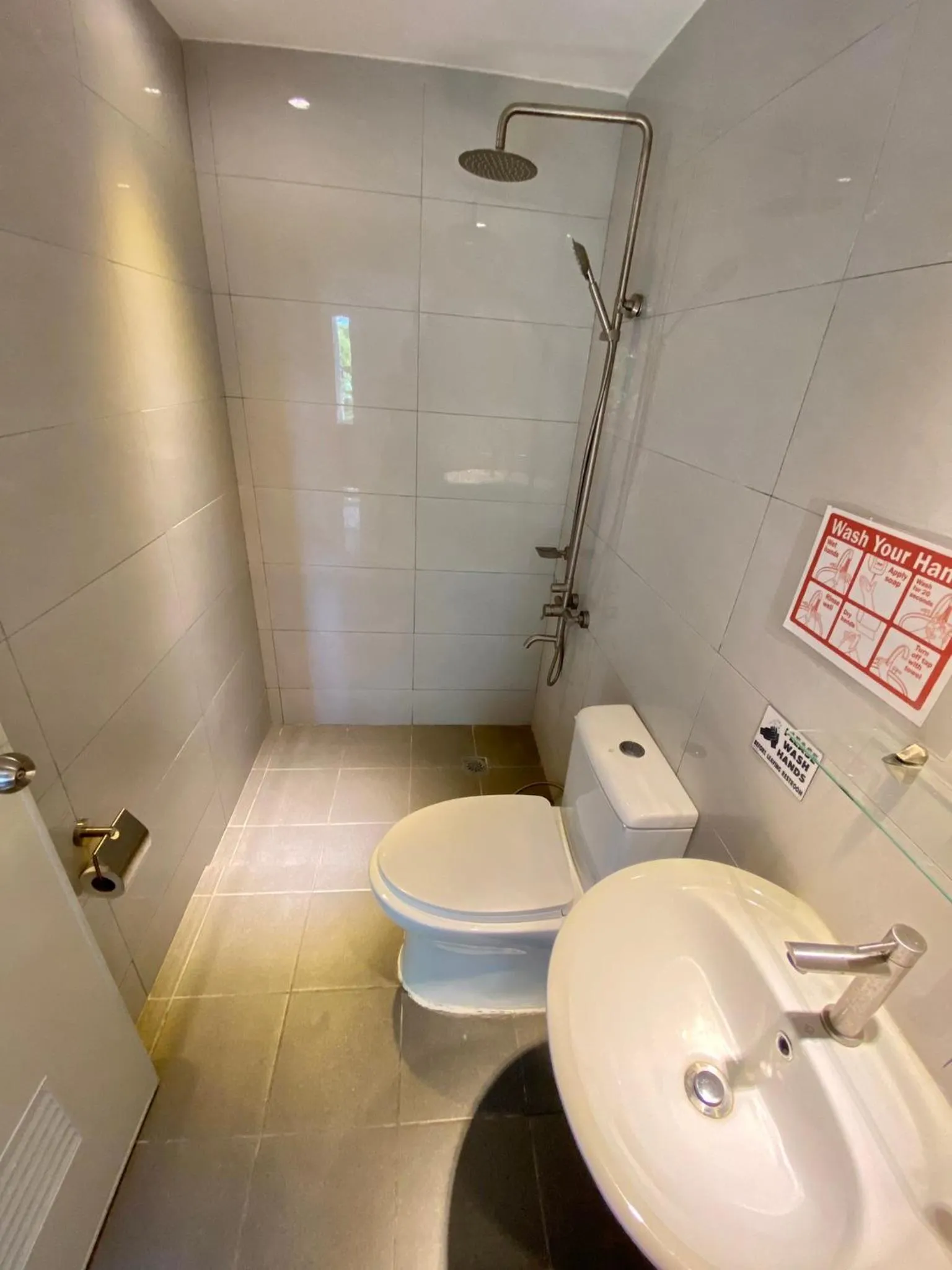 Shower in Victoria's Bed & Breakfast