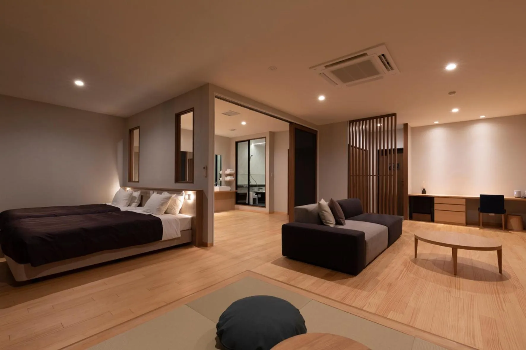 Bed in 宮島離れの宿 IBUKU -Miyajima Hanare no Yado IBUKU-