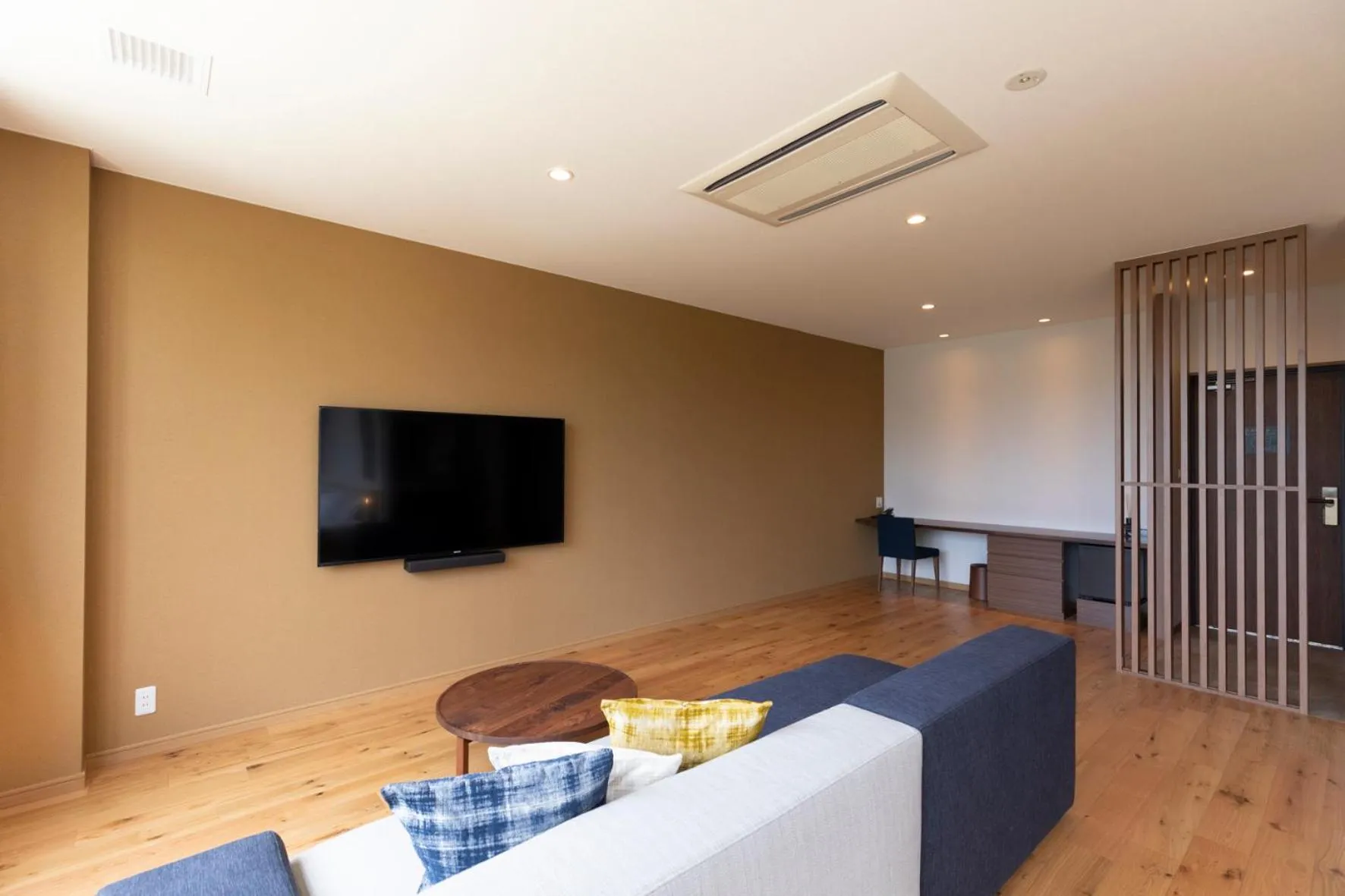 TV and multimedia in 宮島離れの宿 IBUKU -Miyajima Hanare no Yado IBUKU-