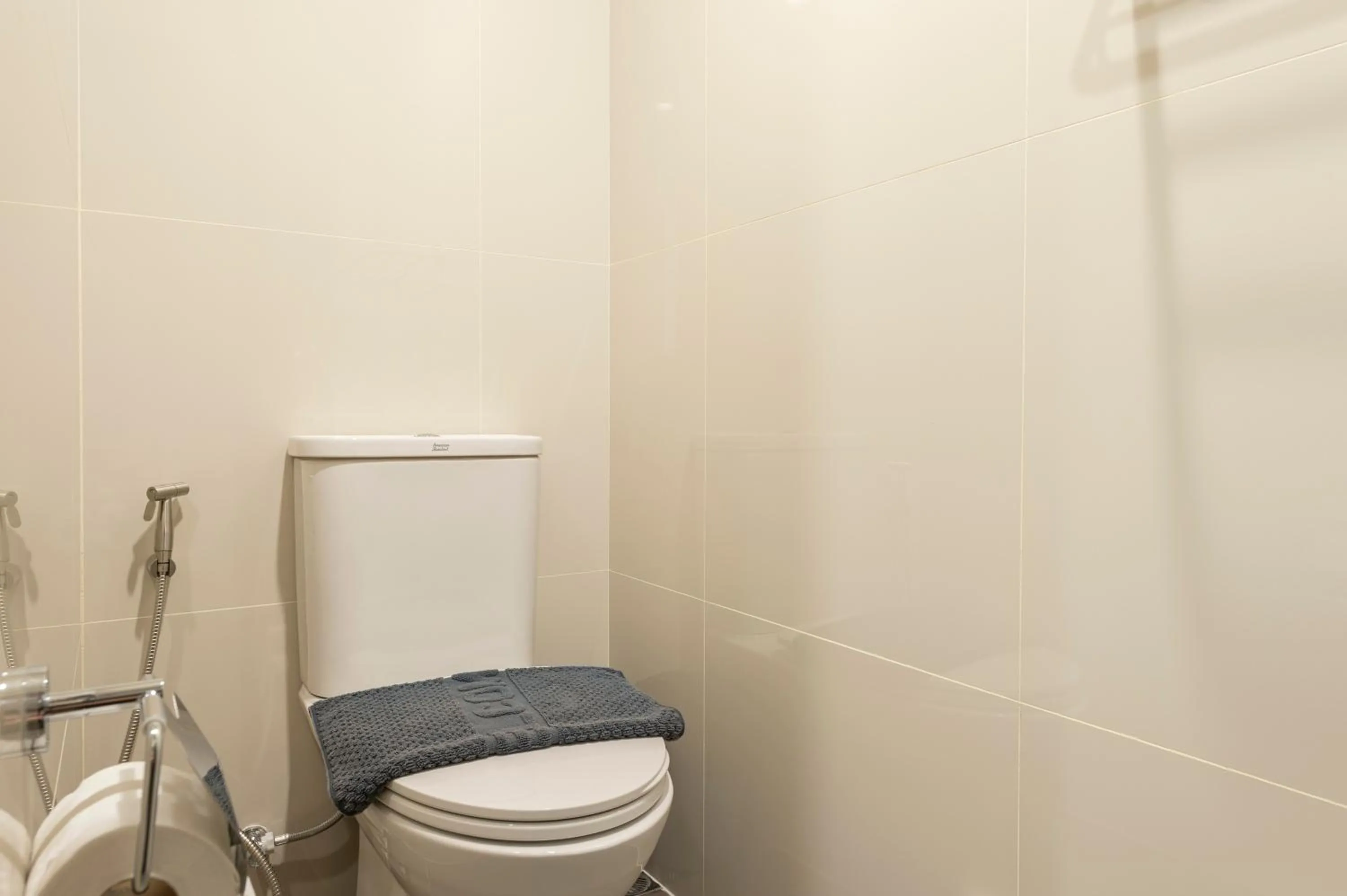 Bathroom in Bangkok Oasis Hotel