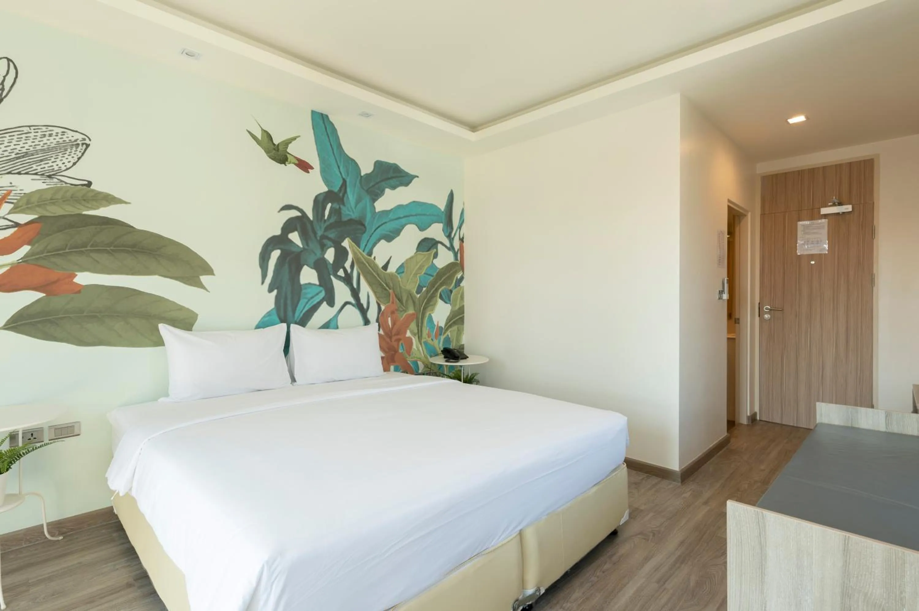 Bed in Bangkok Oasis Hotel