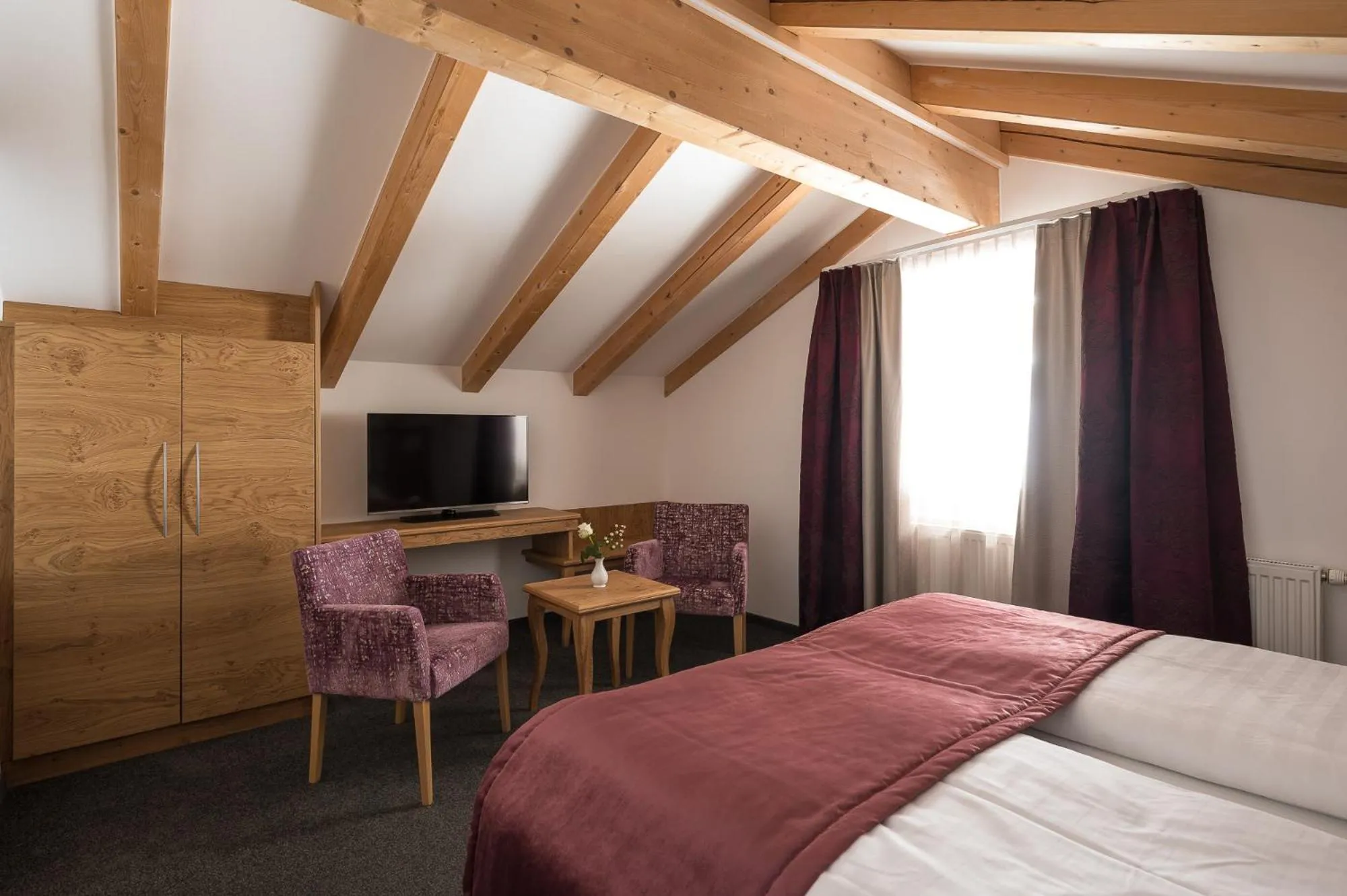 Bed in Hotel Seespitz