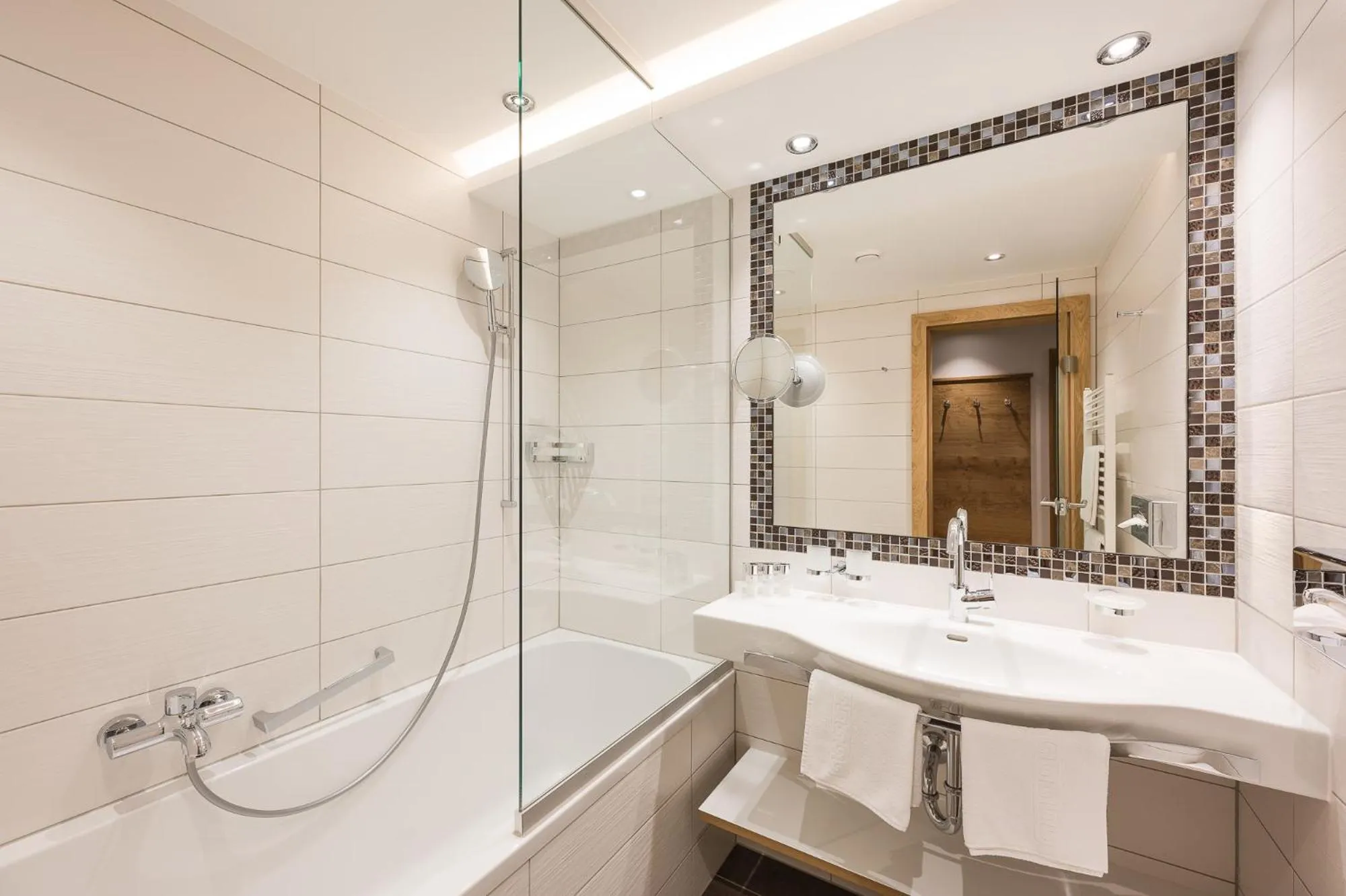 Bathroom in Hotel Seespitz