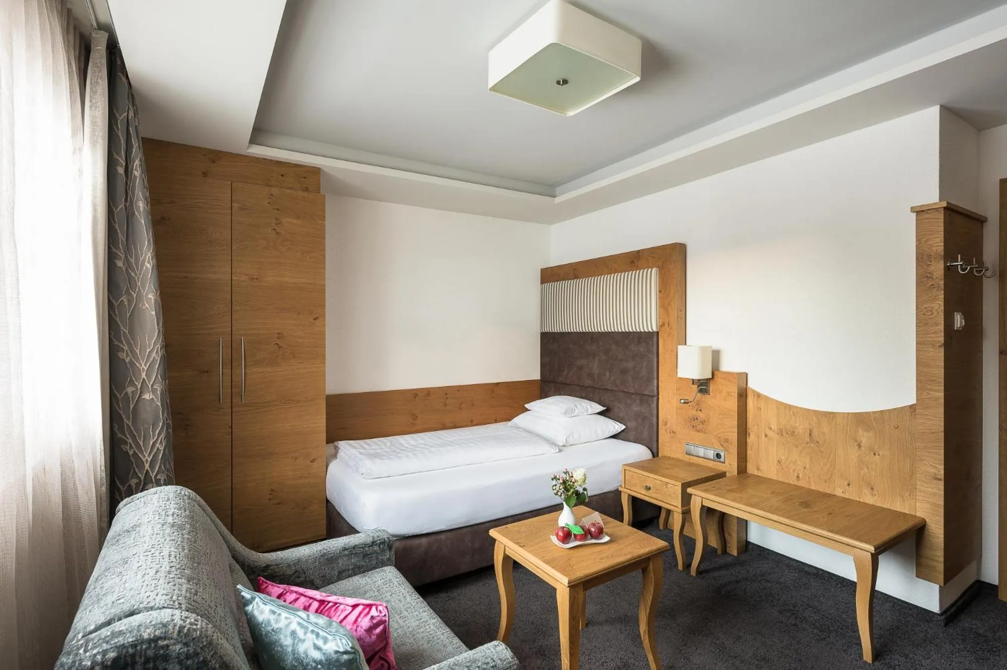 Bed in Hotel Seespitz