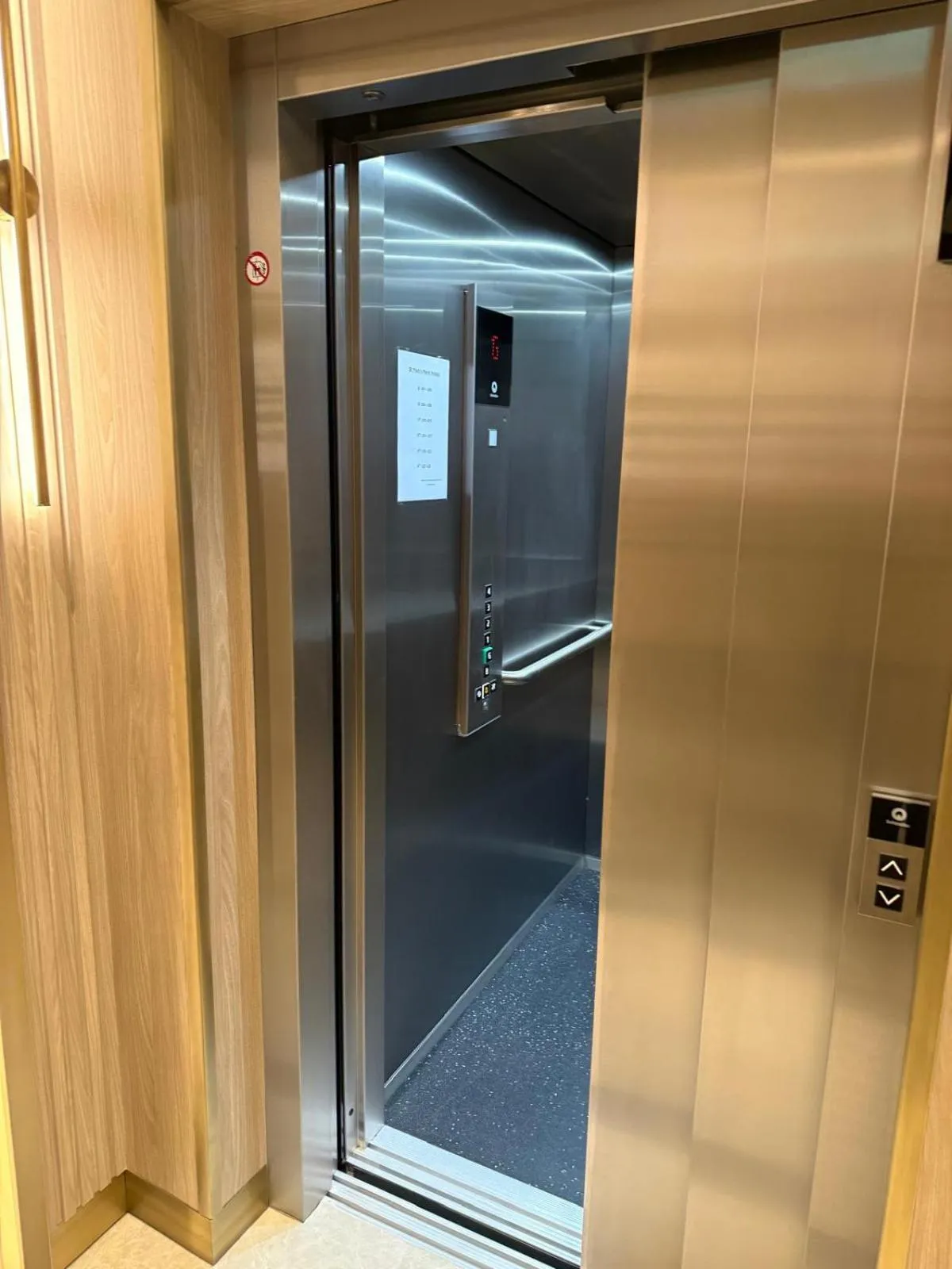 elevator in St Mark's - Merit Hotels