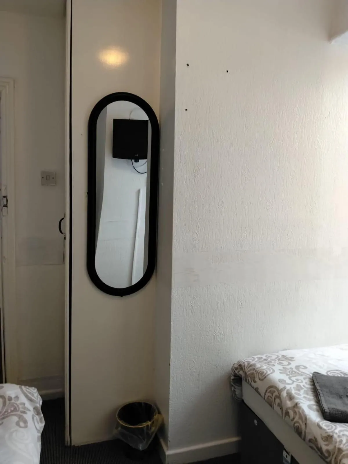 Bathroom in Fern Villa Hotel - Albert Road