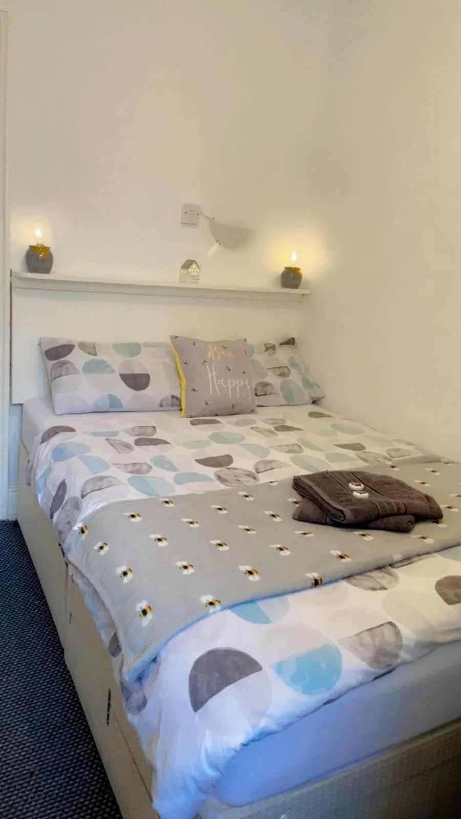 Bed in Fern Villa Hotel - Albert Road