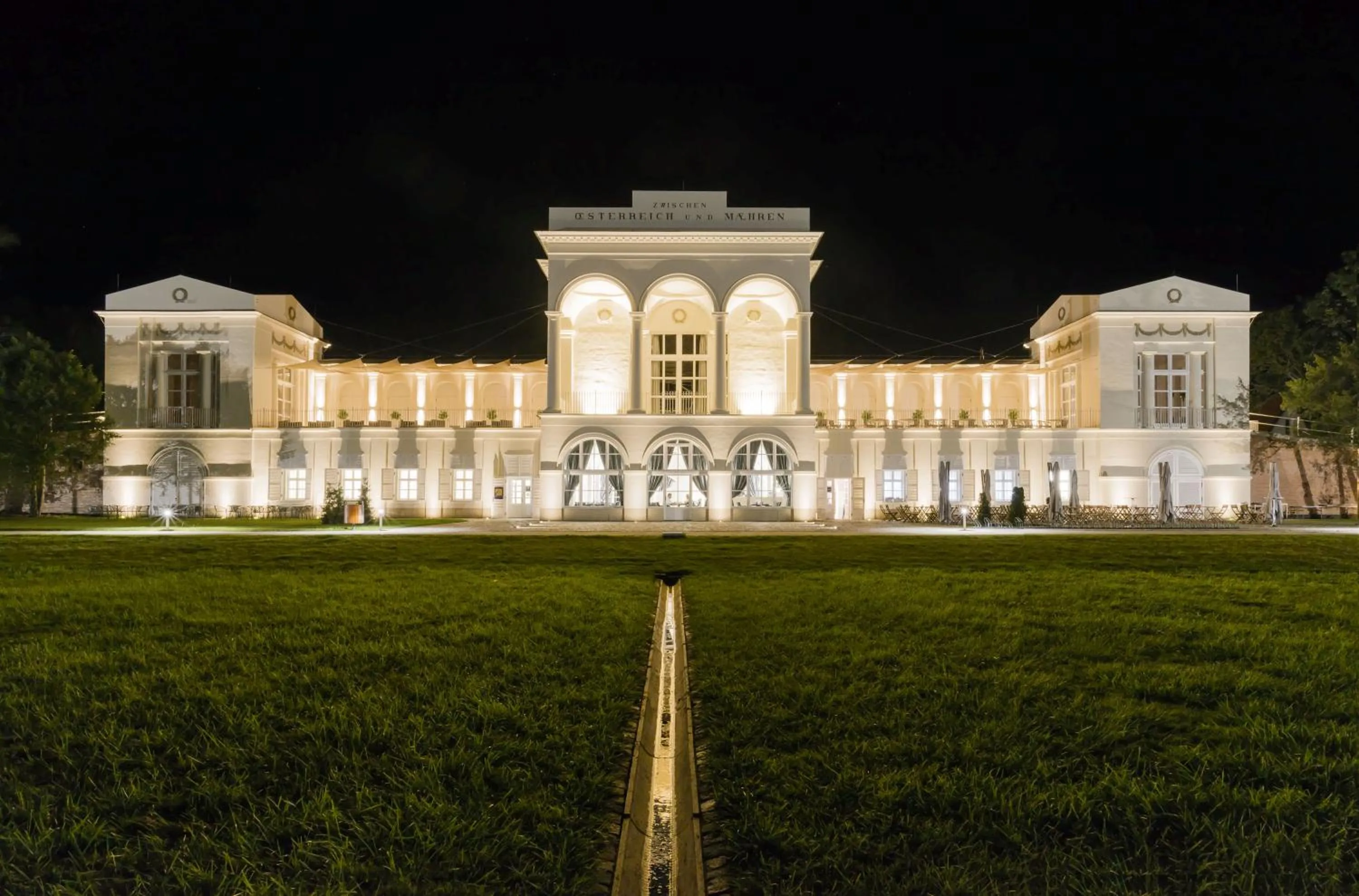 Restaurant/places to eat in HOTEL Hraniční zámeček