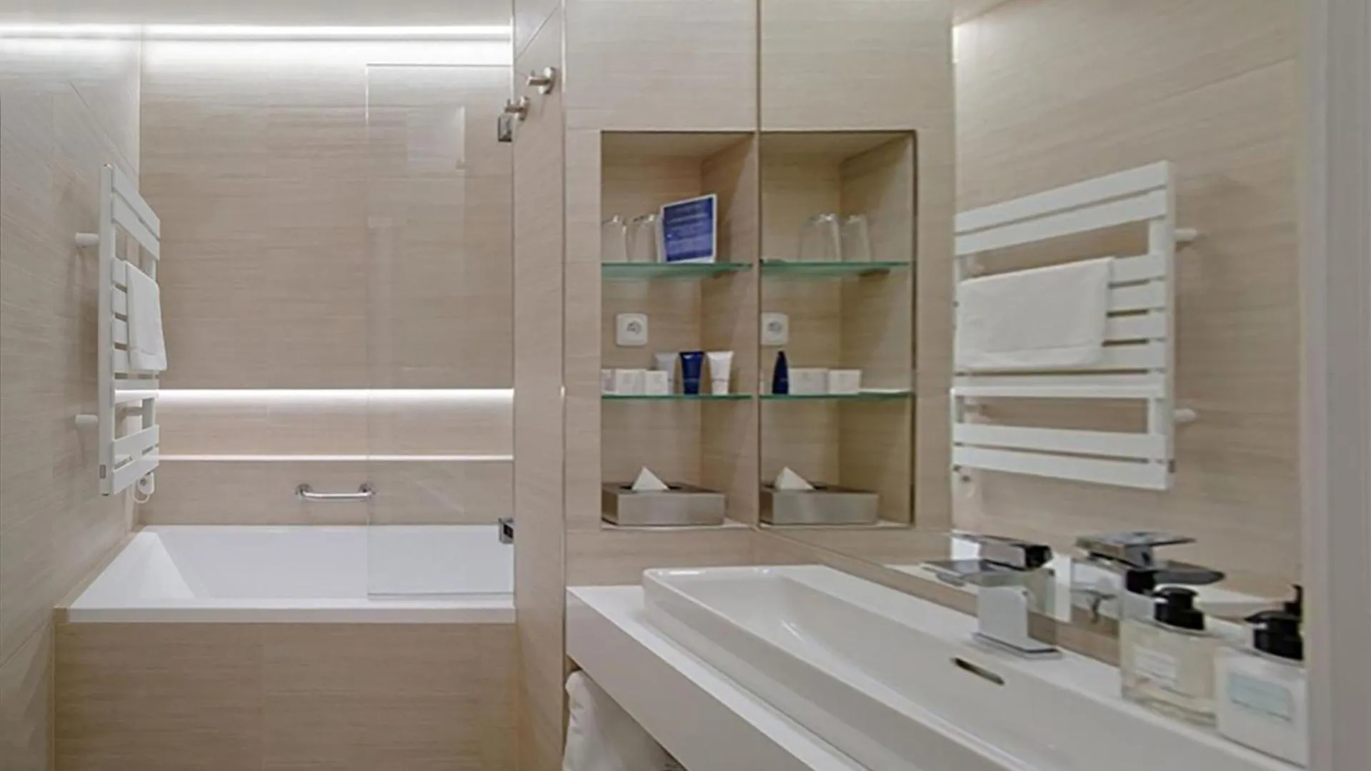 HOTEL Hraniční zámeček