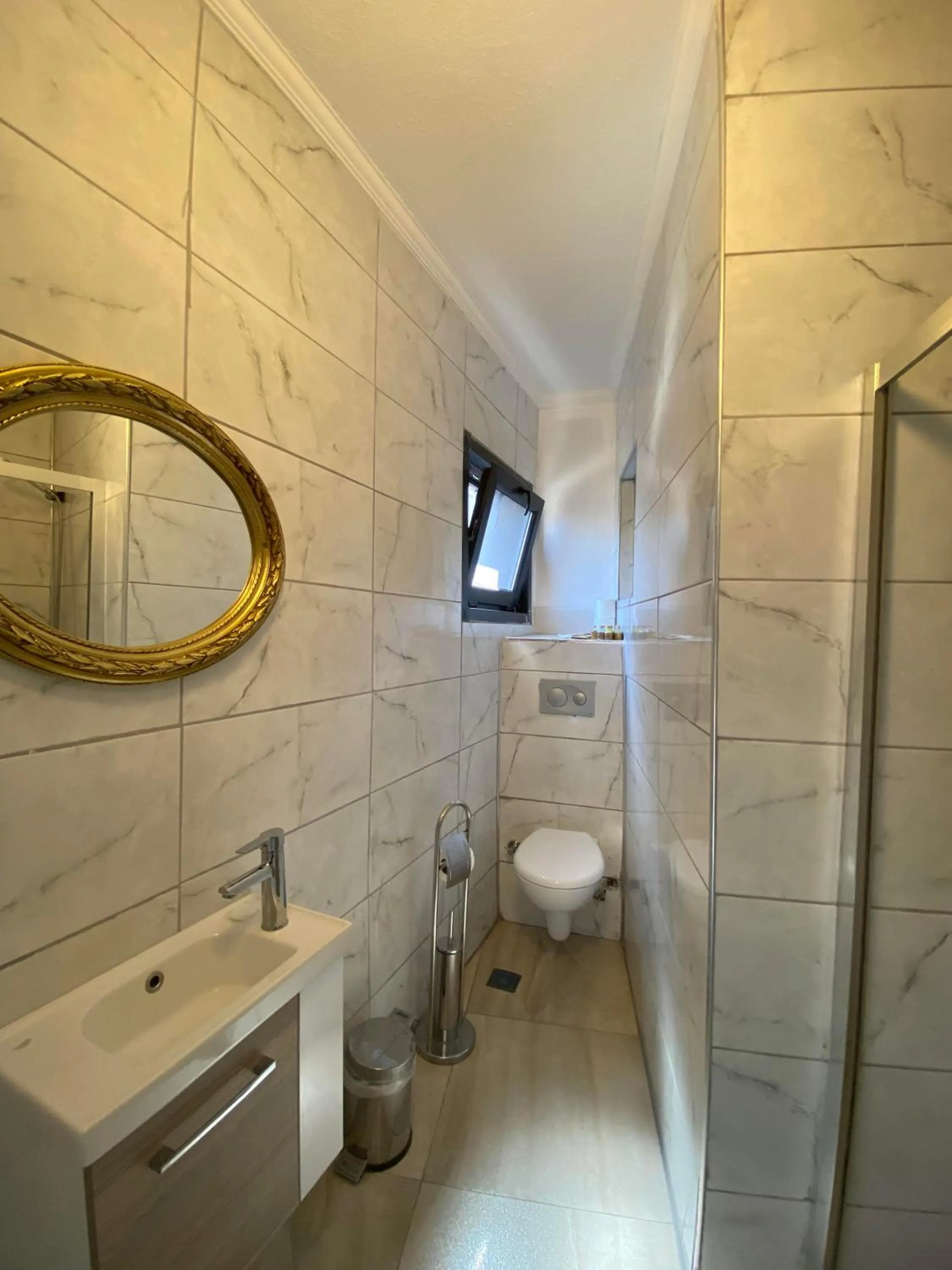 Bathroom in HHK Hotel