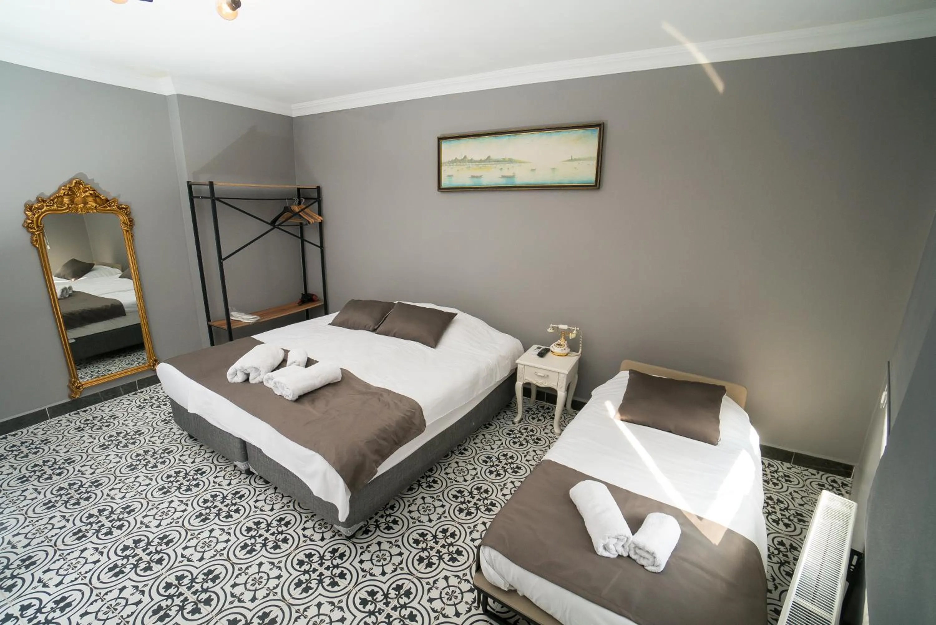 Photo of the whole room, Bed in HHK Hotel