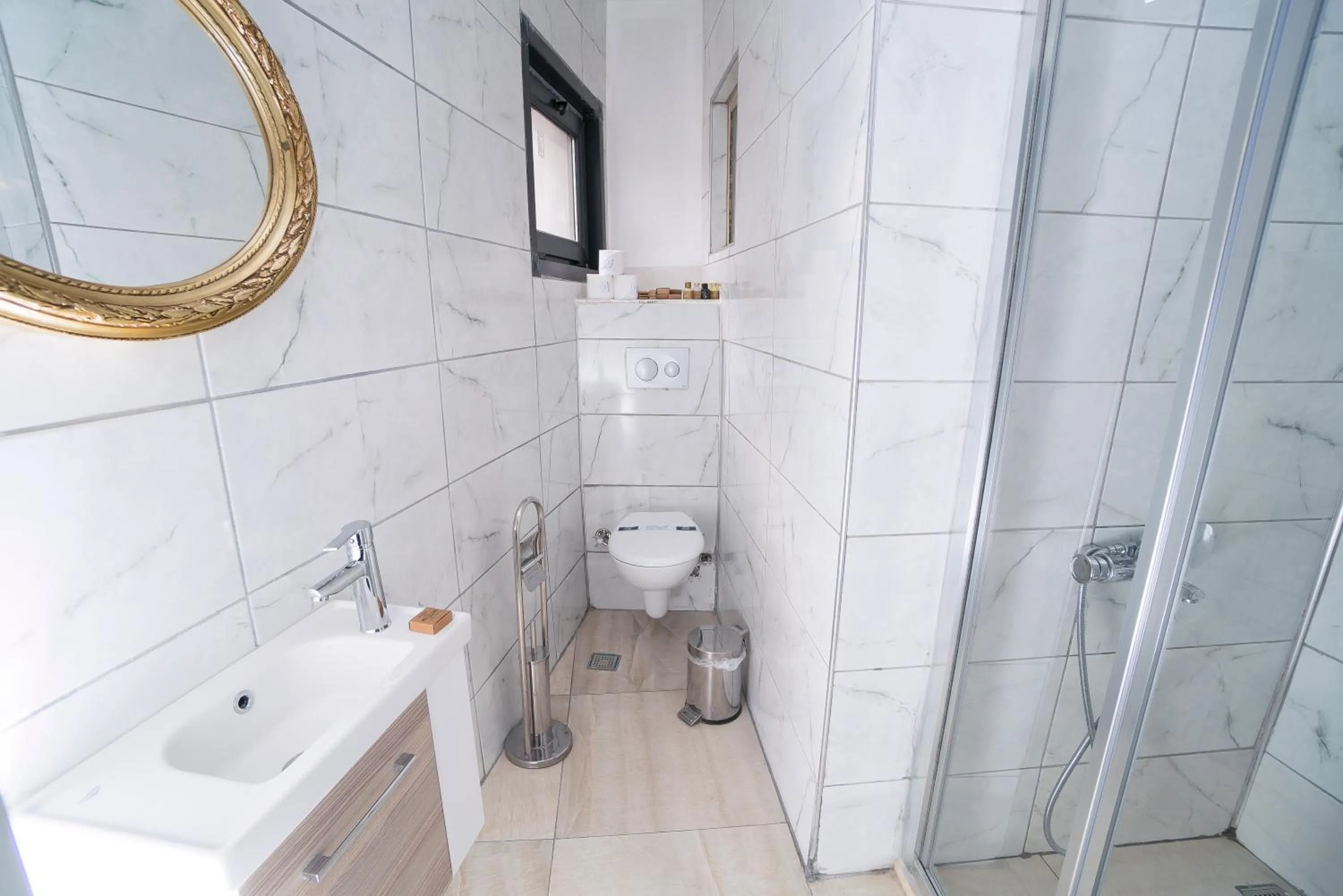 Bathroom in HHK Hotel