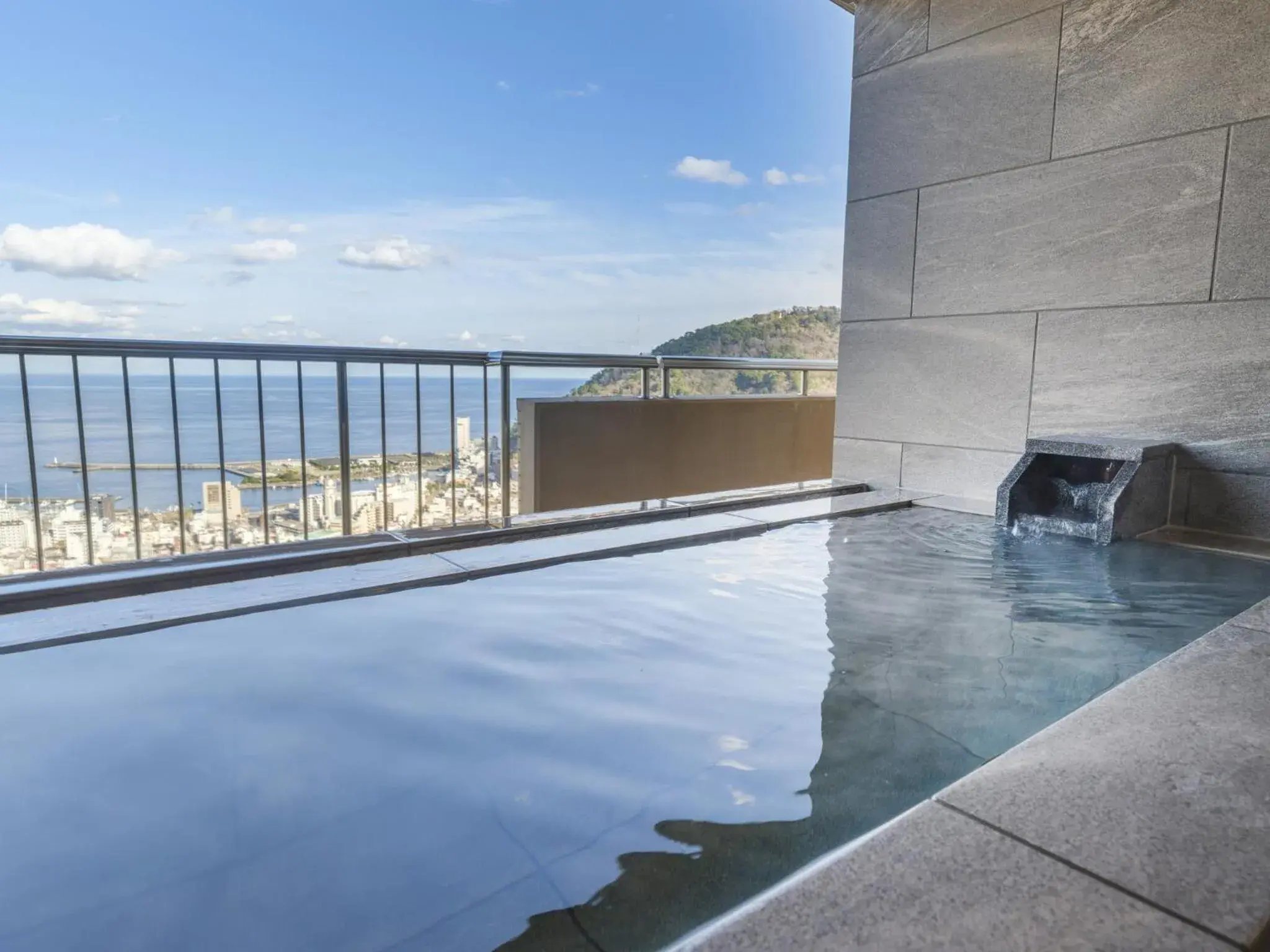 Deluxe Panorama View Fourth room with open-air bath - single occupancy in KAMENOI HOTEL Atami Deluxe Panorama View Fourth room with open-air bath - single occupancy in KAMENOI HOTEL Atami