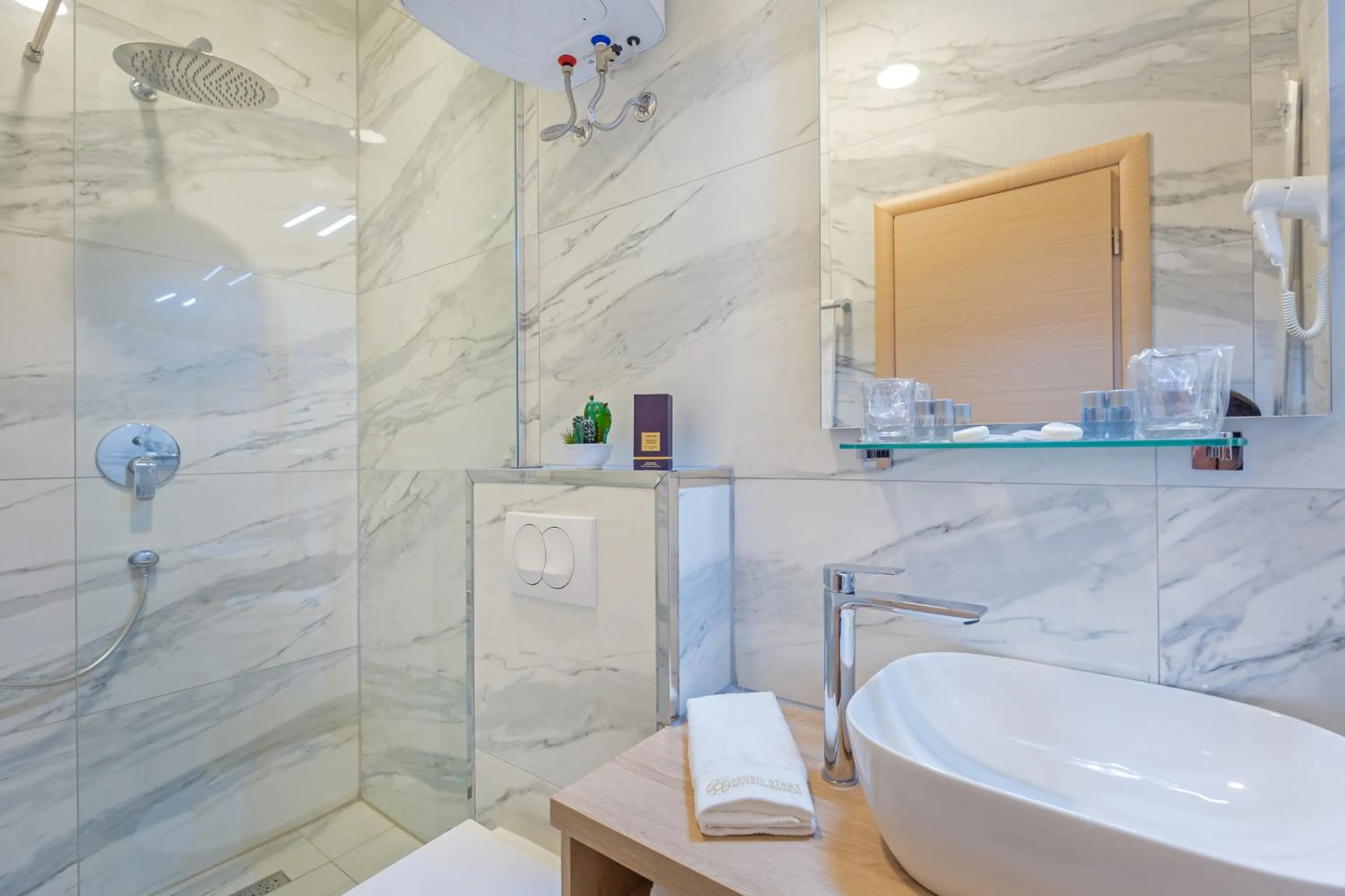 Shower in Seven Stars Accommodation Dubrovnik