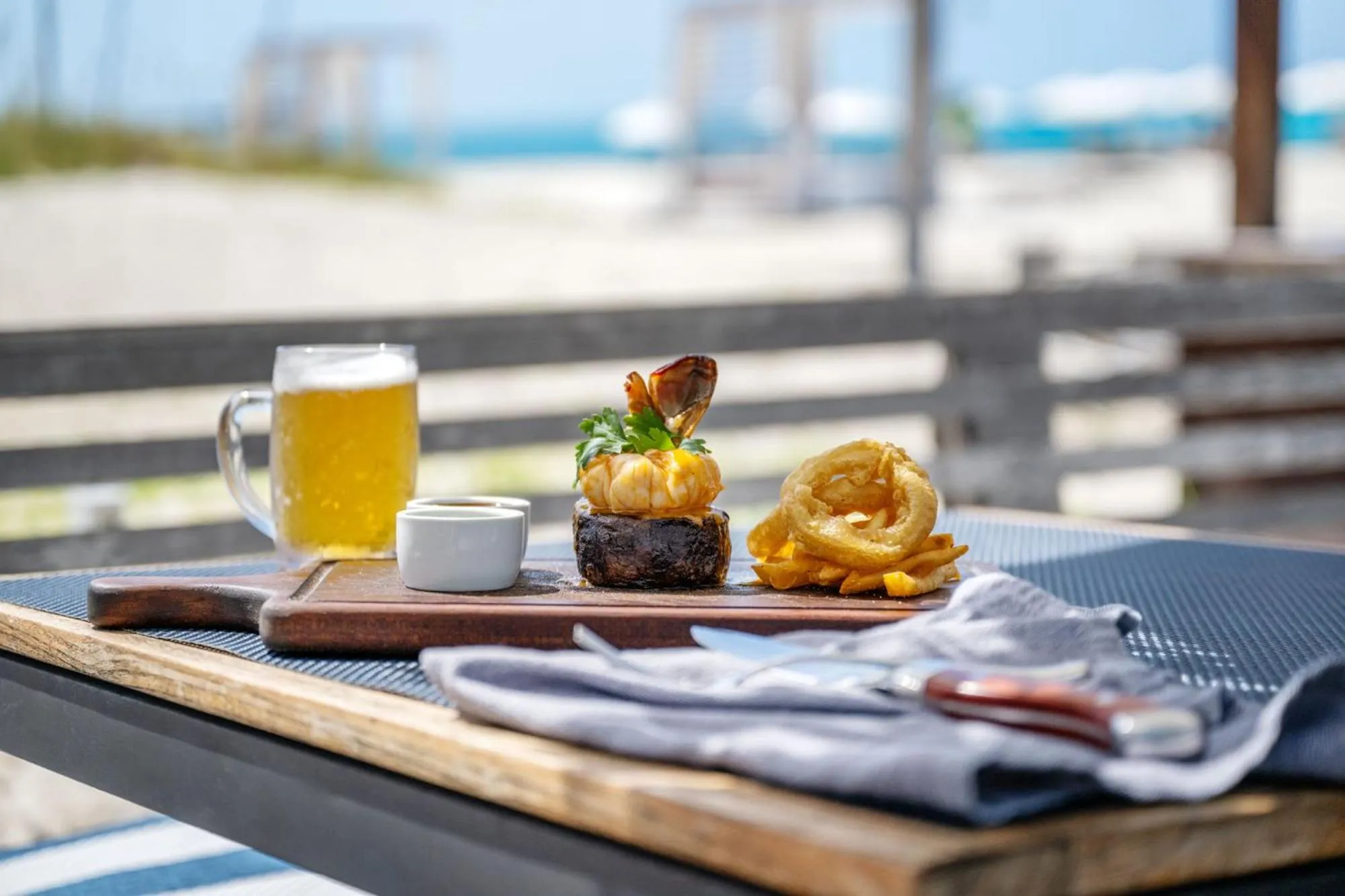 Restaurant/places to eat in Wymara Resort & Villas