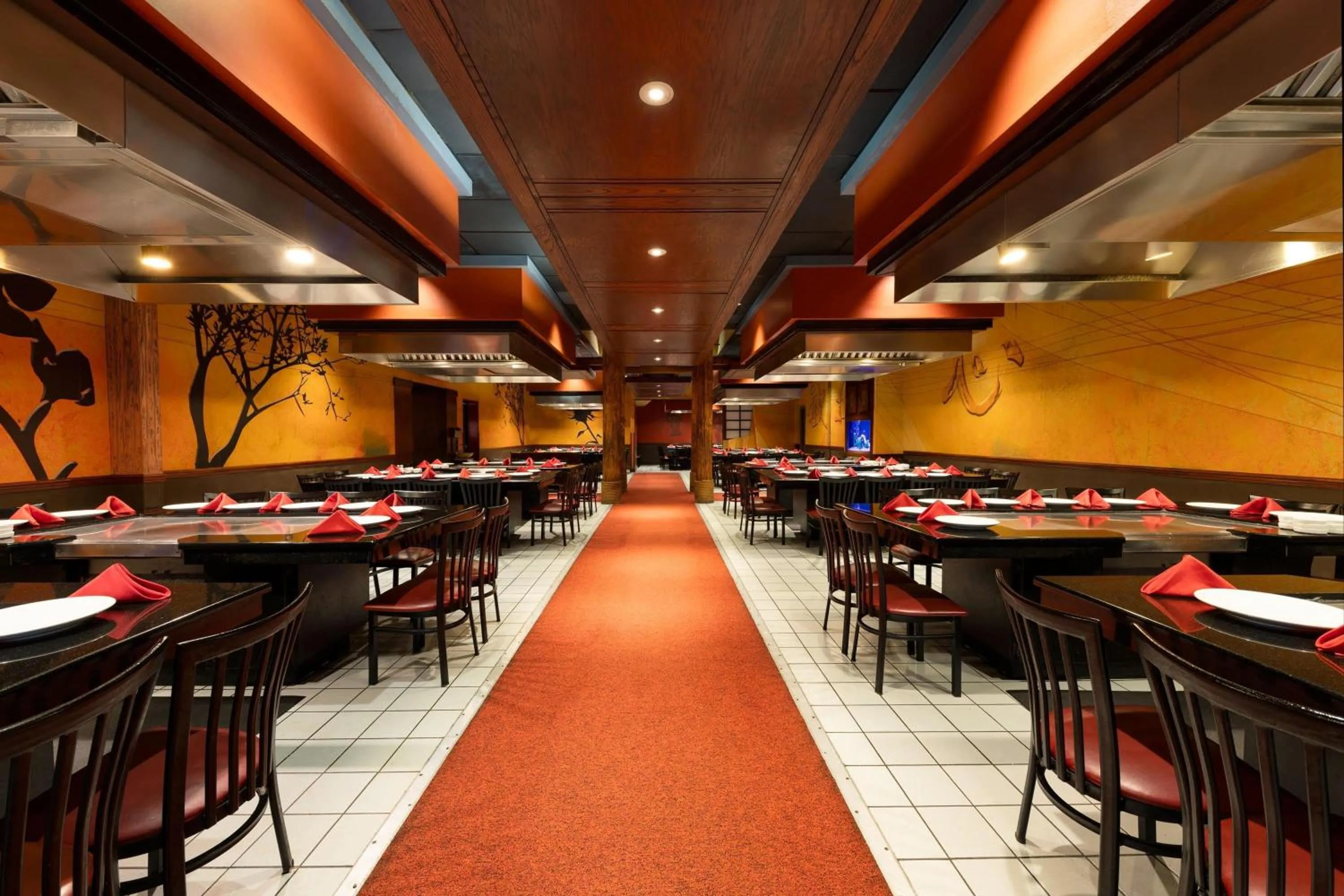 Restaurant/places to eat in Wyndham Riverfront Hotel