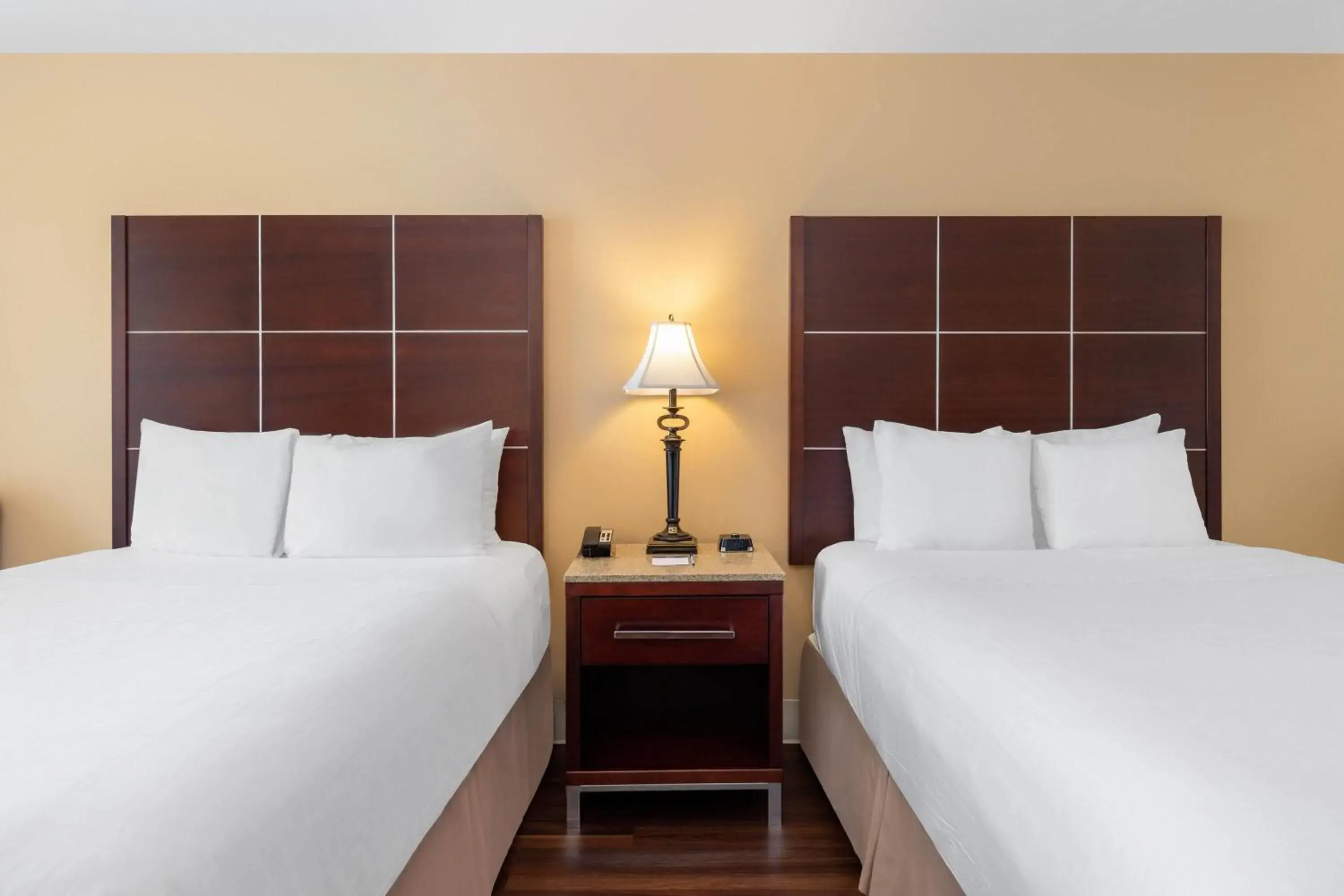 Double Room with Two Double Beds - Mobility Access/Non-Smoking in Wyndham Riverfront Hotel Double Room with Two Double Beds - Mobility Access/Non-Smoking in Wyndham Riverfront Hotel