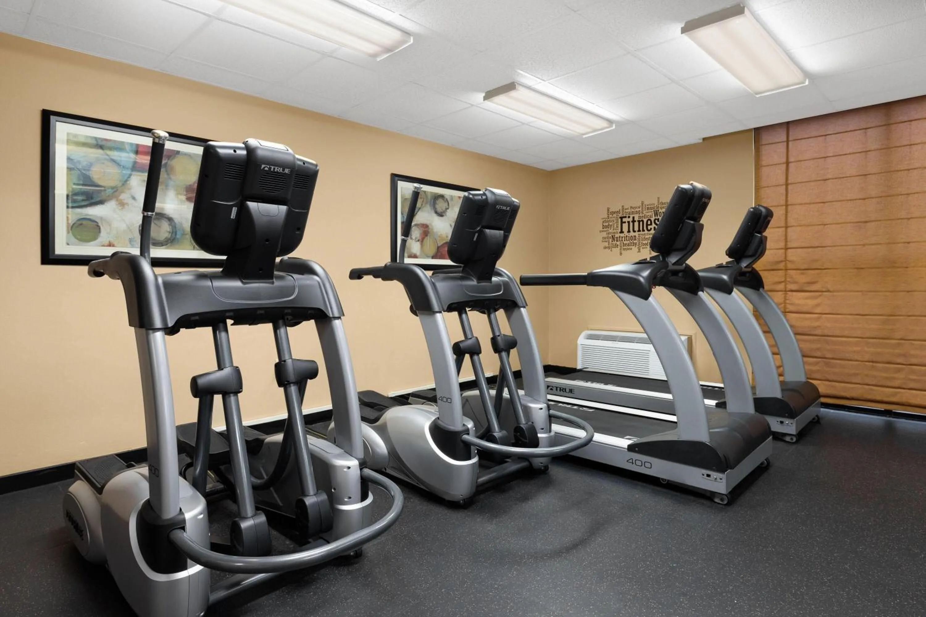 Fitness centre/facilities in Wyndham Riverfront Hotel