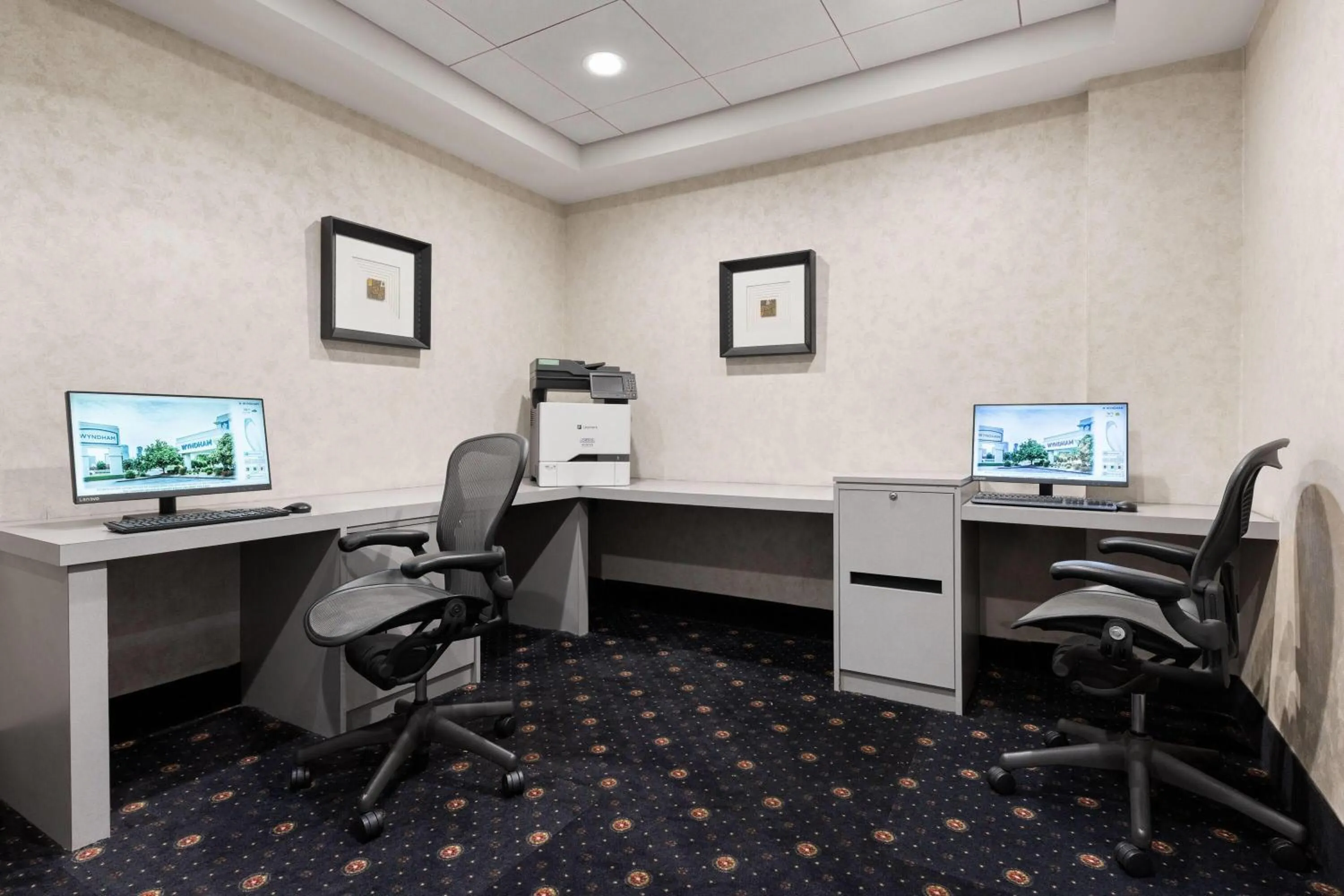 Meeting/conference room in Wyndham Riverfront Hotel