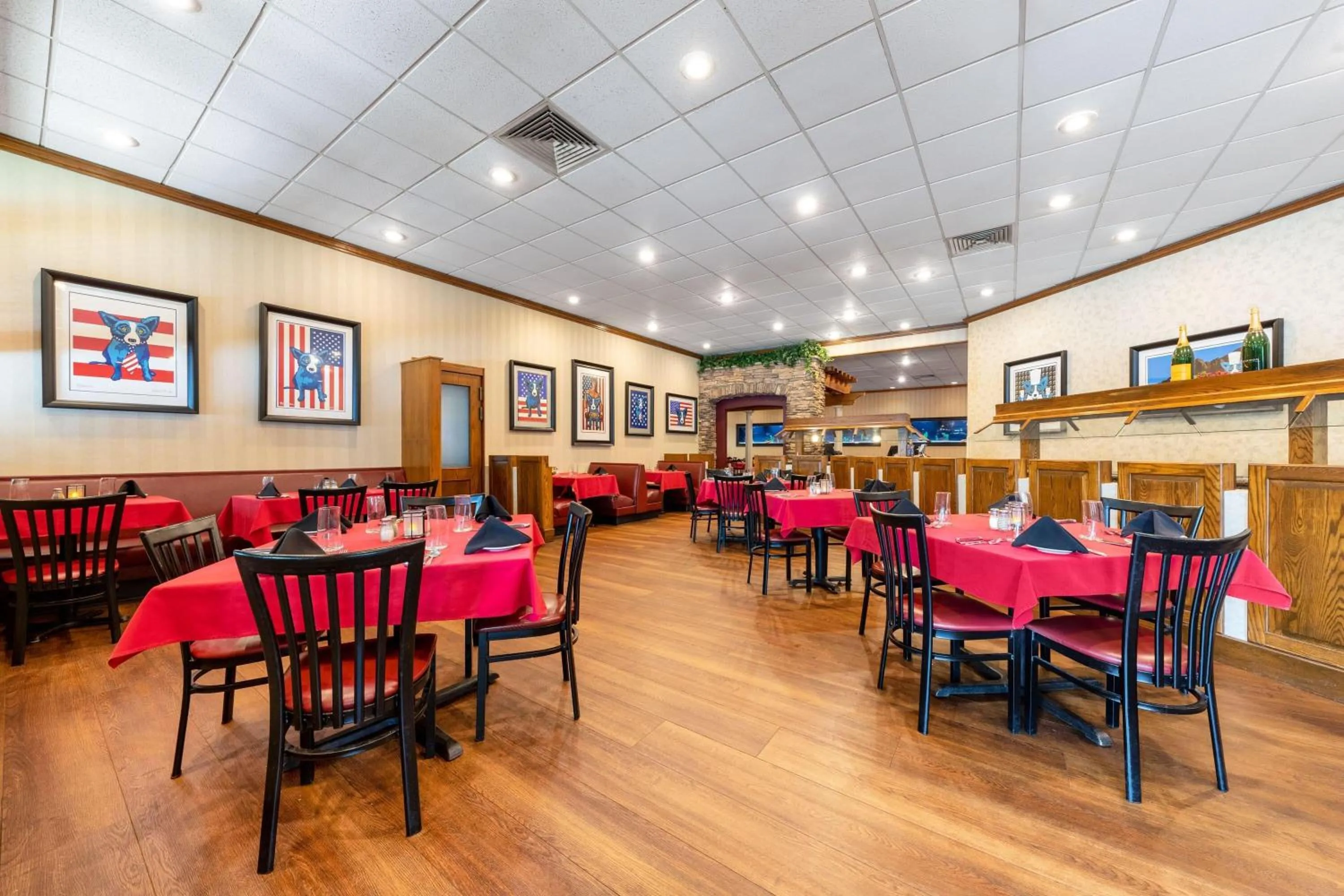 Restaurant/places to eat in Wyndham Riverfront Hotel