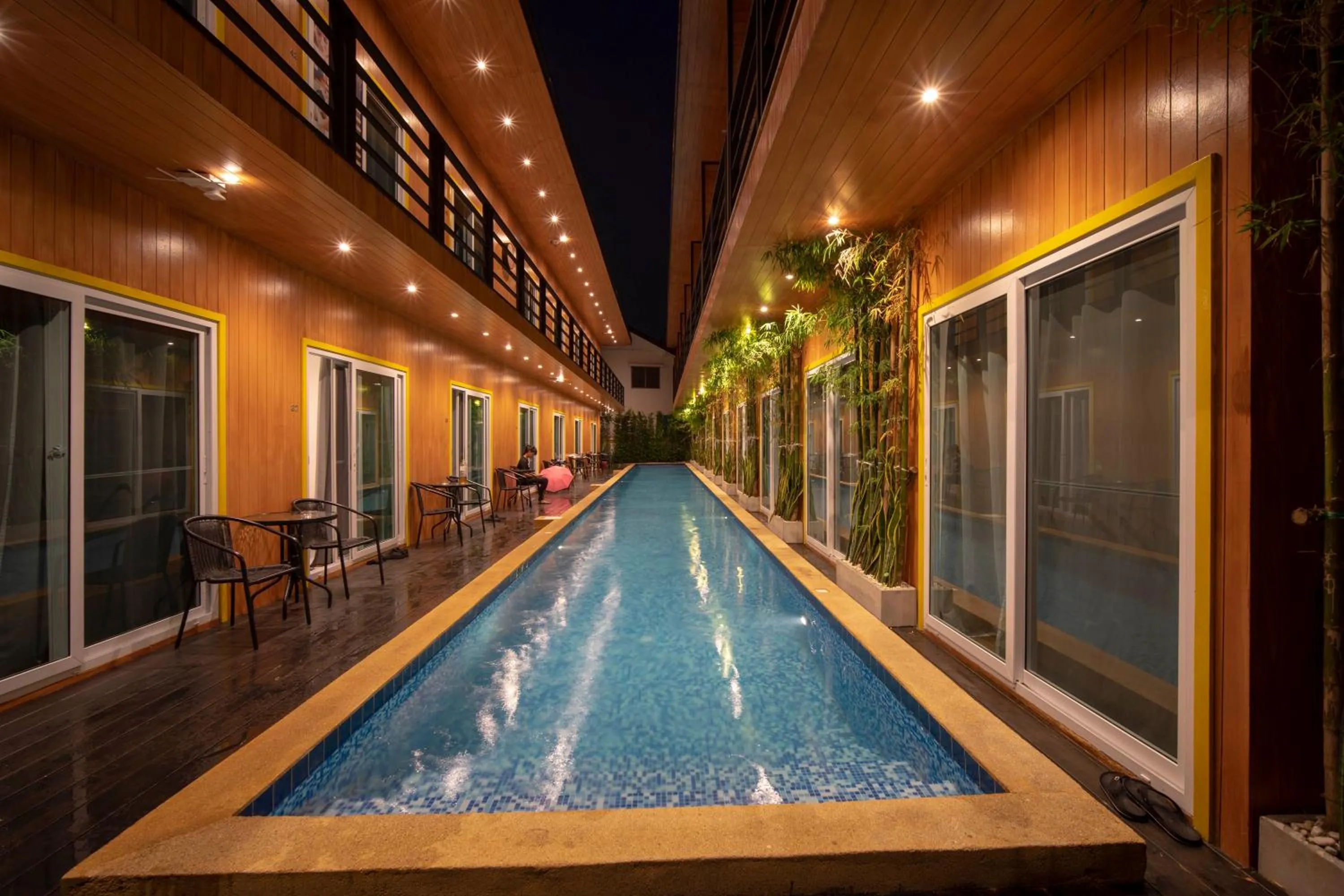 Activities in Resort V - MRT Huai Khwang