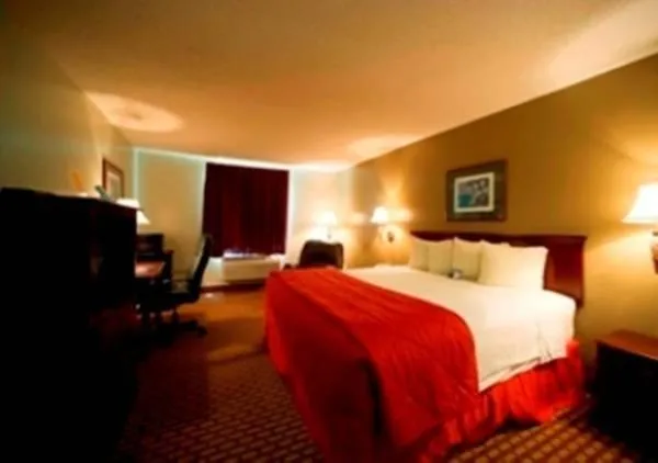 Photo of the whole room, Bed in Rest Inn Fort Smith