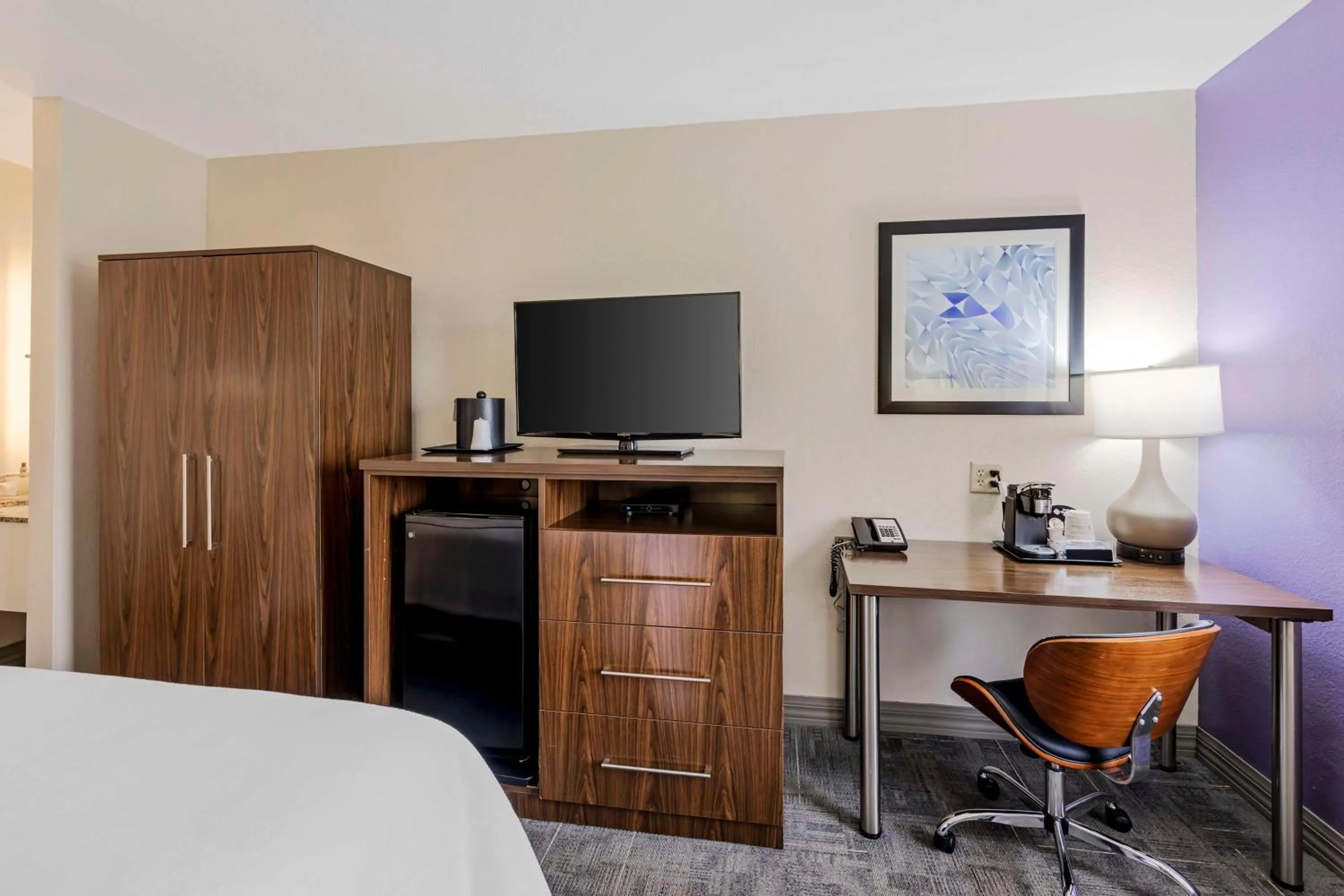 Bedroom, Bed in Best Western Plus Gen X Inn