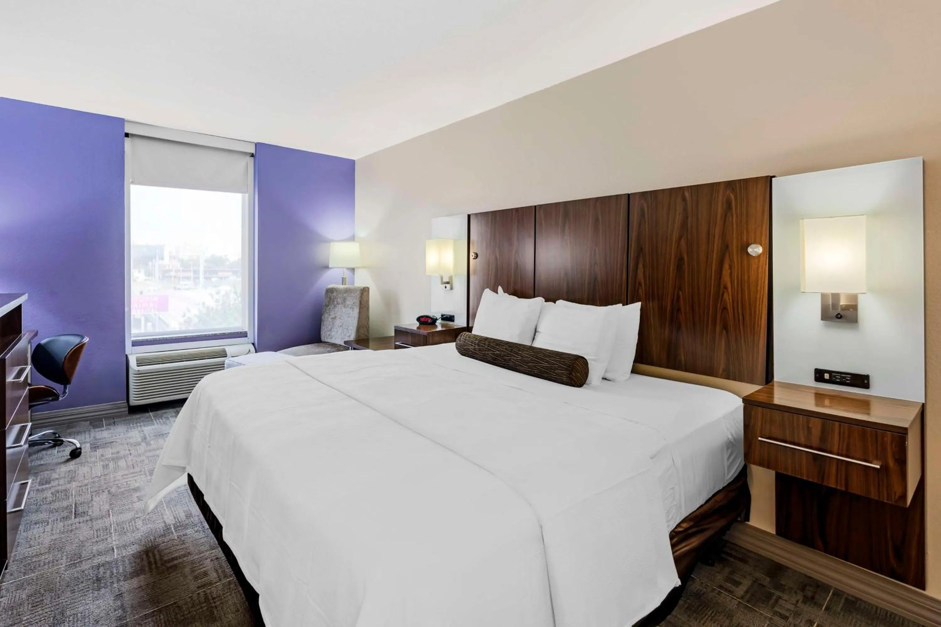 Bedroom, Bed in Best Western Plus Gen X Inn