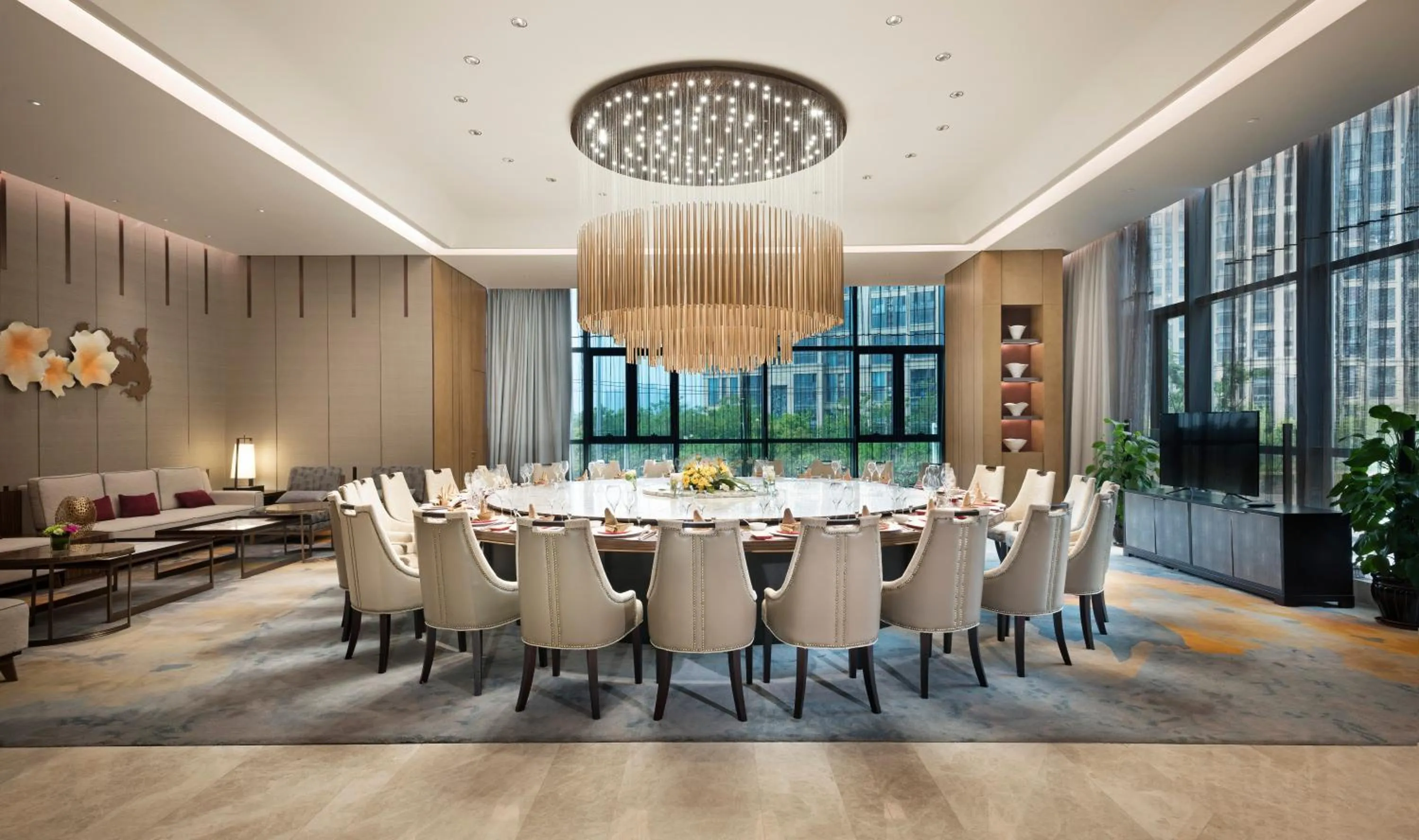 Restaurant/places to eat in HUALUXE Wuhu