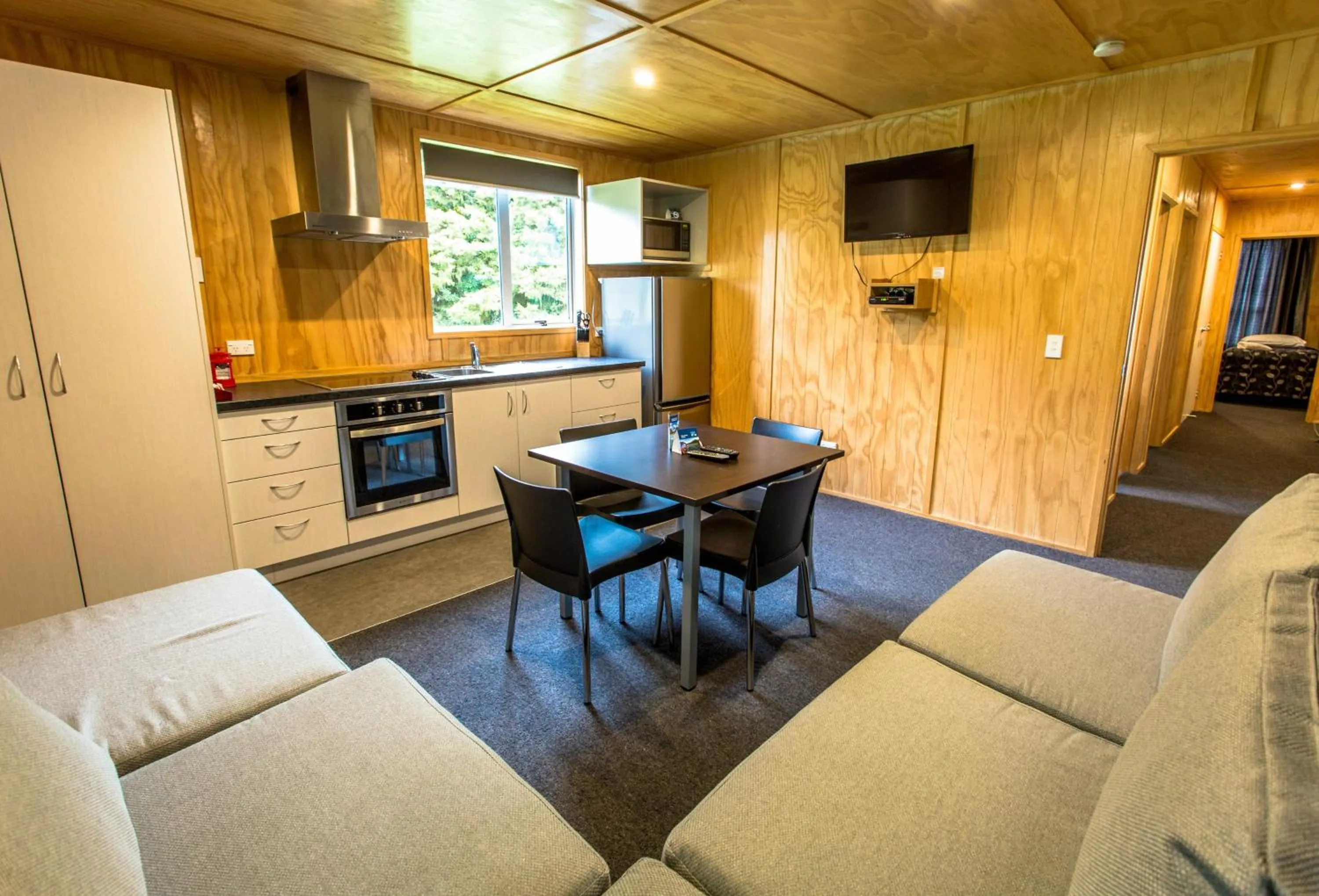 TV and multimedia in Fox Glacier TOP 10 Holiday Park & Motels