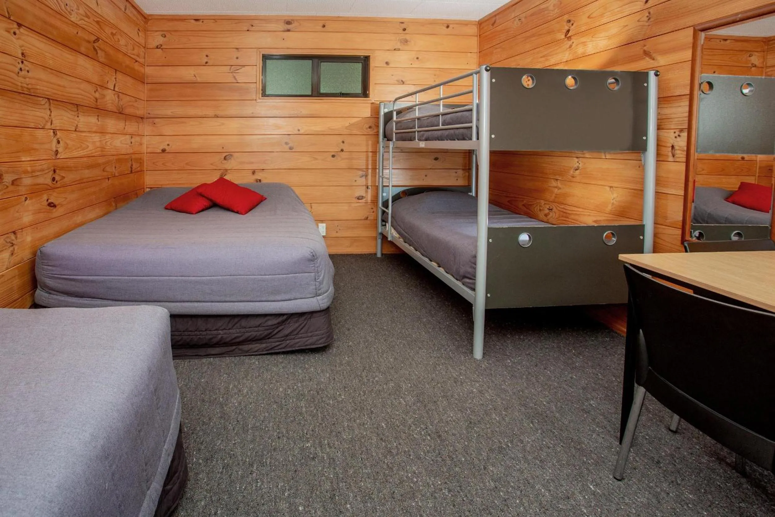 Bed in Fox Glacier TOP 10 Holiday Park & Motels