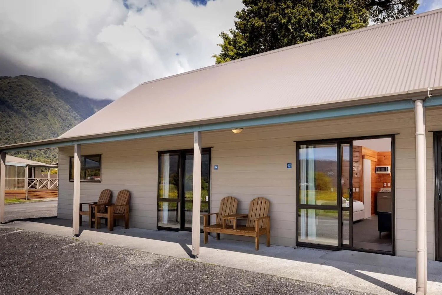 Patio in Fox Glacier TOP 10 Holiday Park & Motels