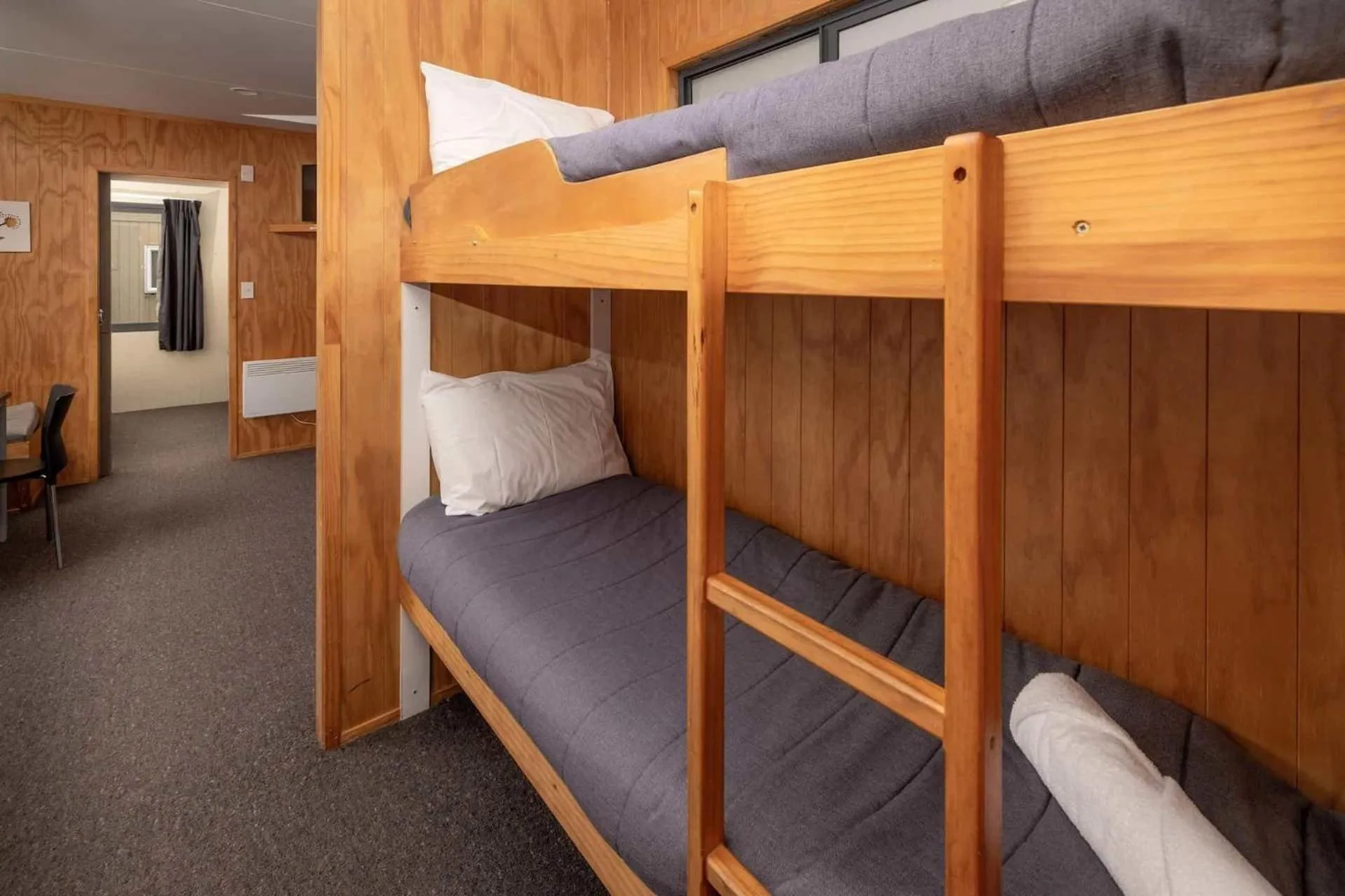 Bed in Fox Glacier TOP 10 Holiday Park & Motels