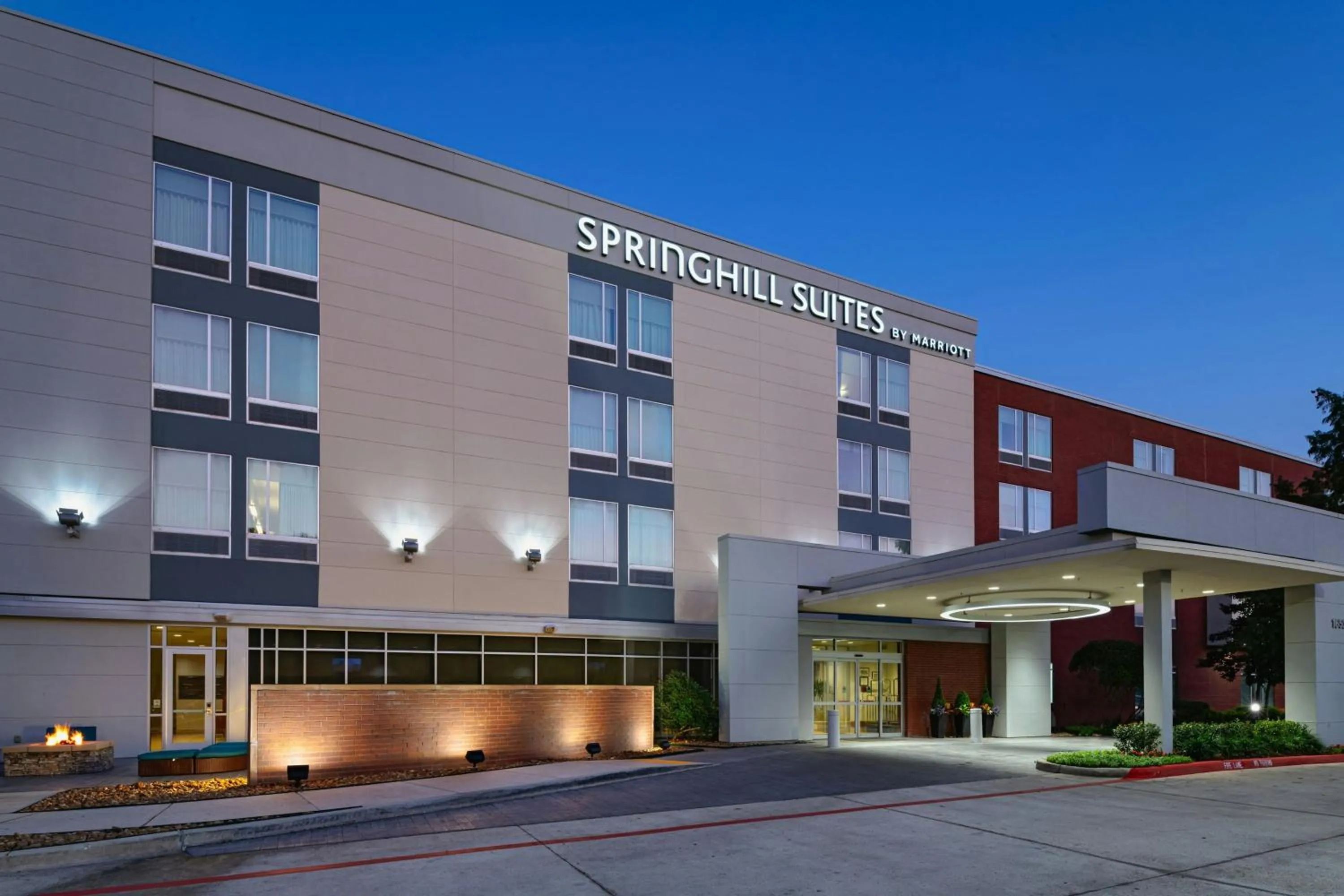 Property building in SpringHill Suites by Marriott Houston The Woodlands
