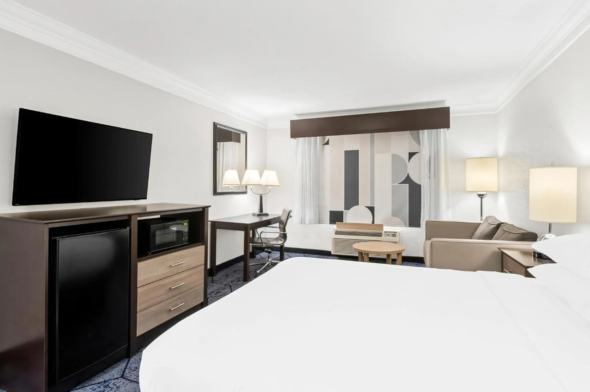 Photo of the whole room, Bed in Best Western Slidell Hotel