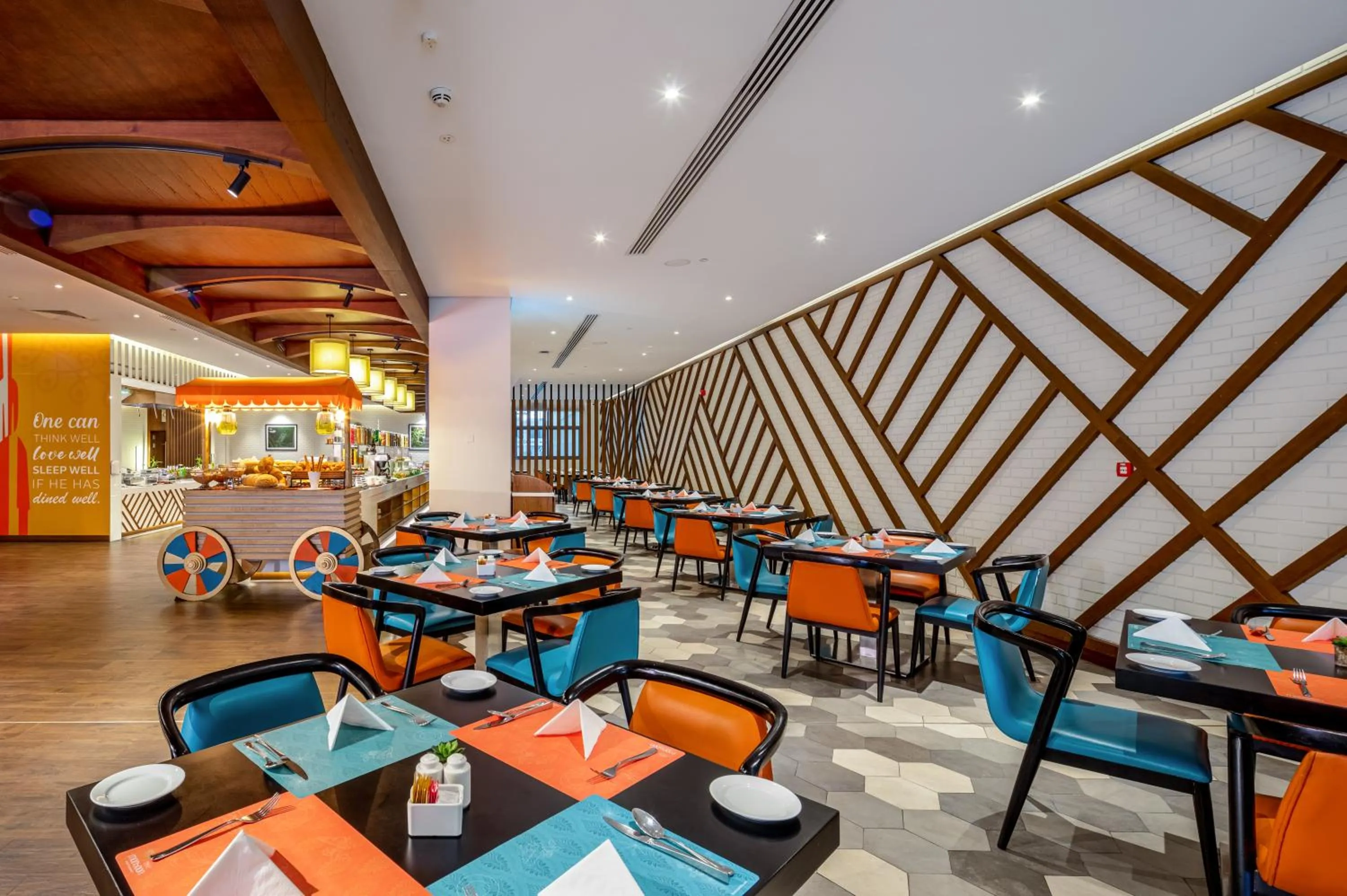 Restaurant/places to eat in Flora Inn Hotel Dubai Airport