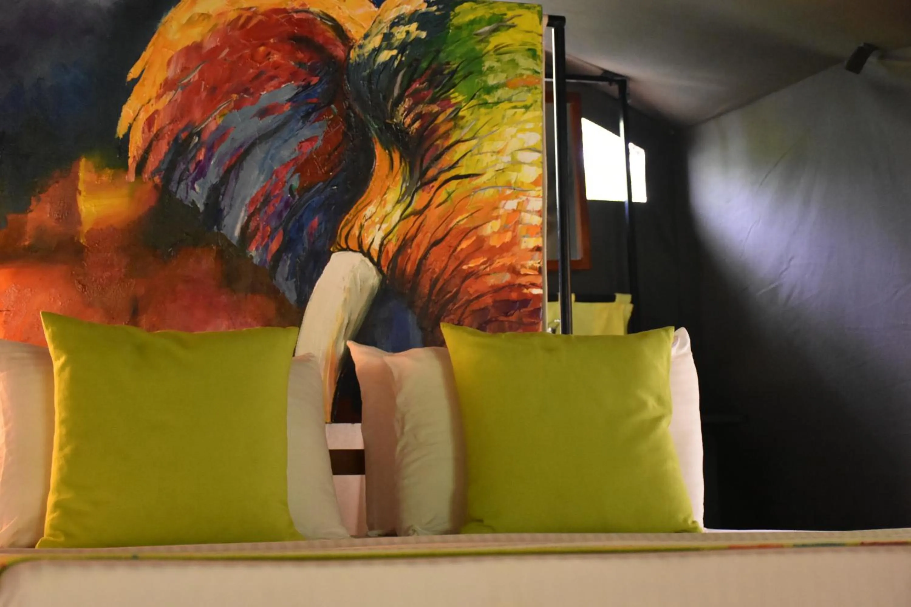 Decorative detail in Mahoora Wilpattu - by Eco Team