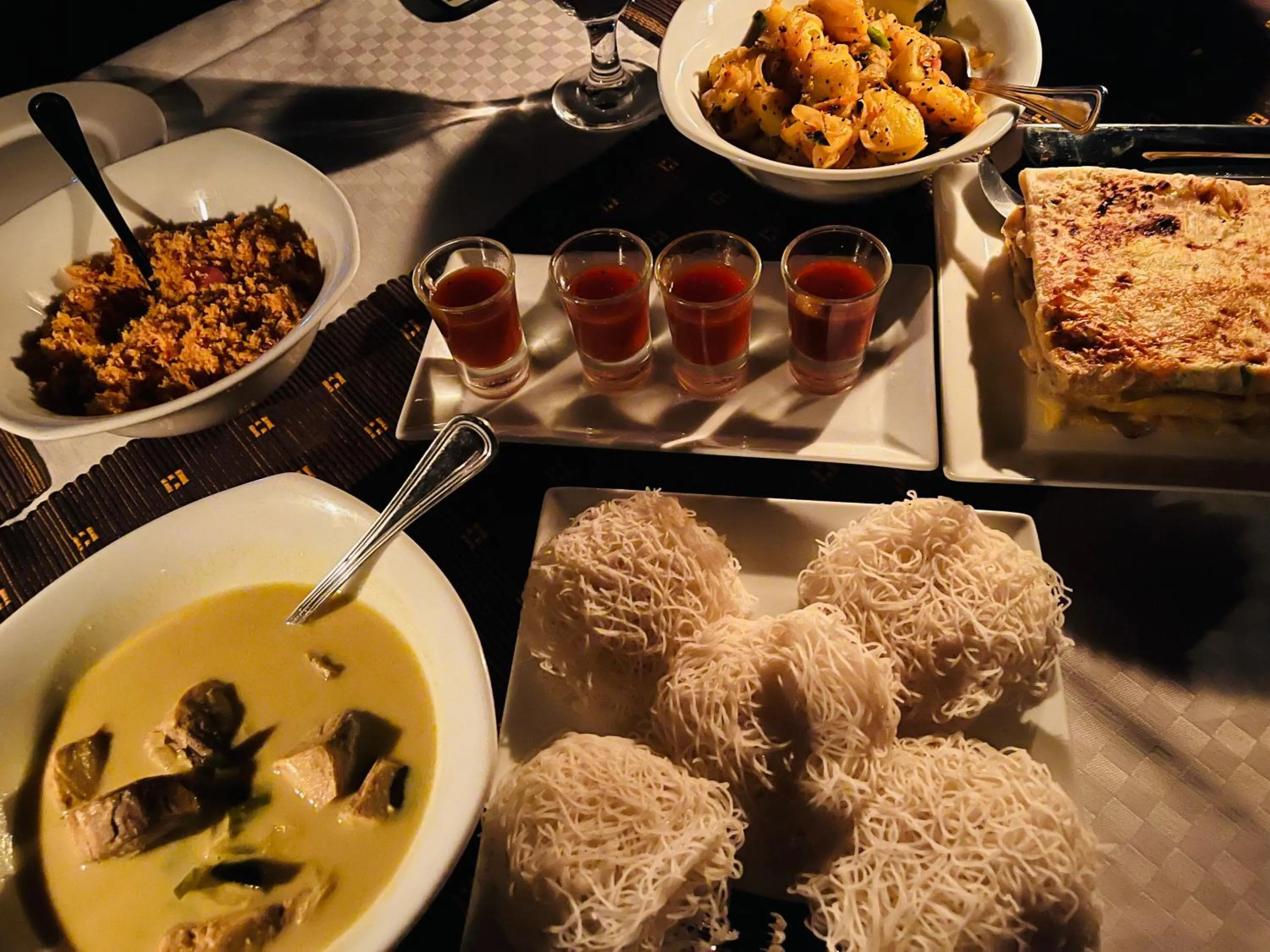 Food and drinks in Mahoora Wilpattu - by Eco Team