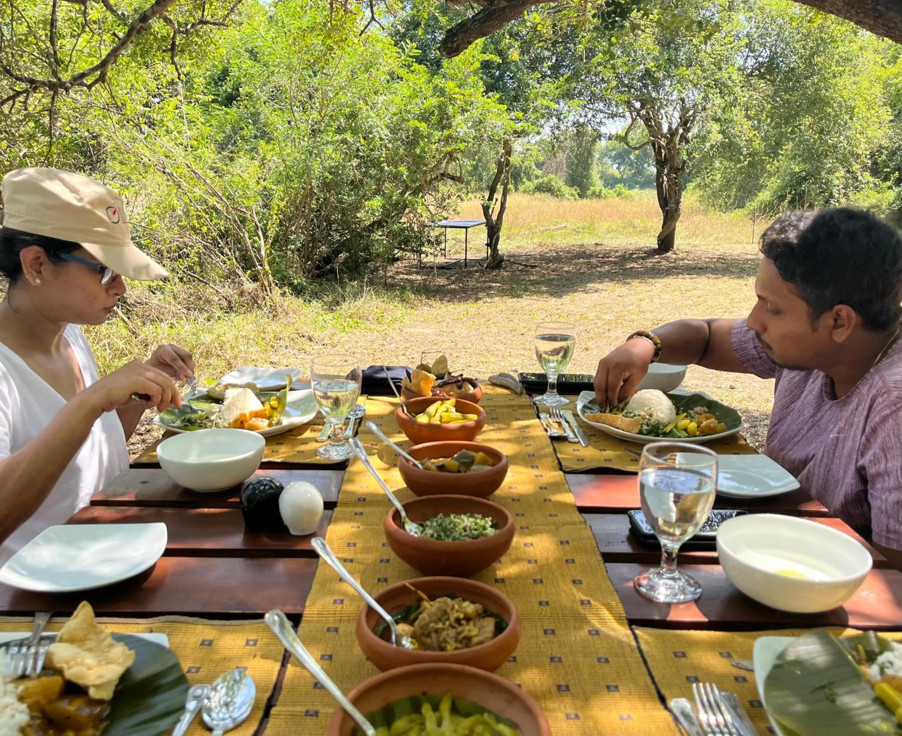 Food and drinks in Mahoora Wilpattu - by Eco Team