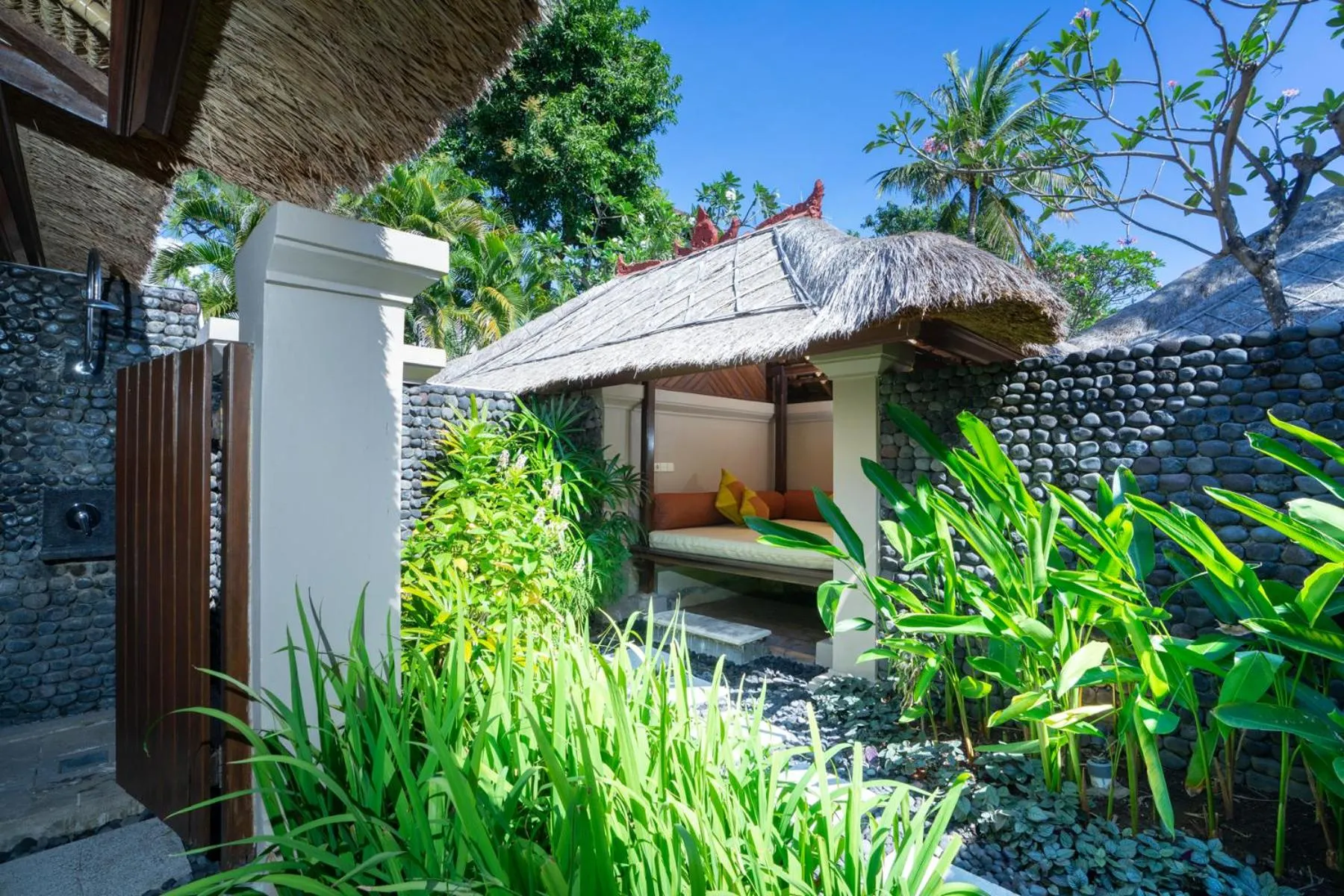 Garden in Mimpi Resort Tulamben