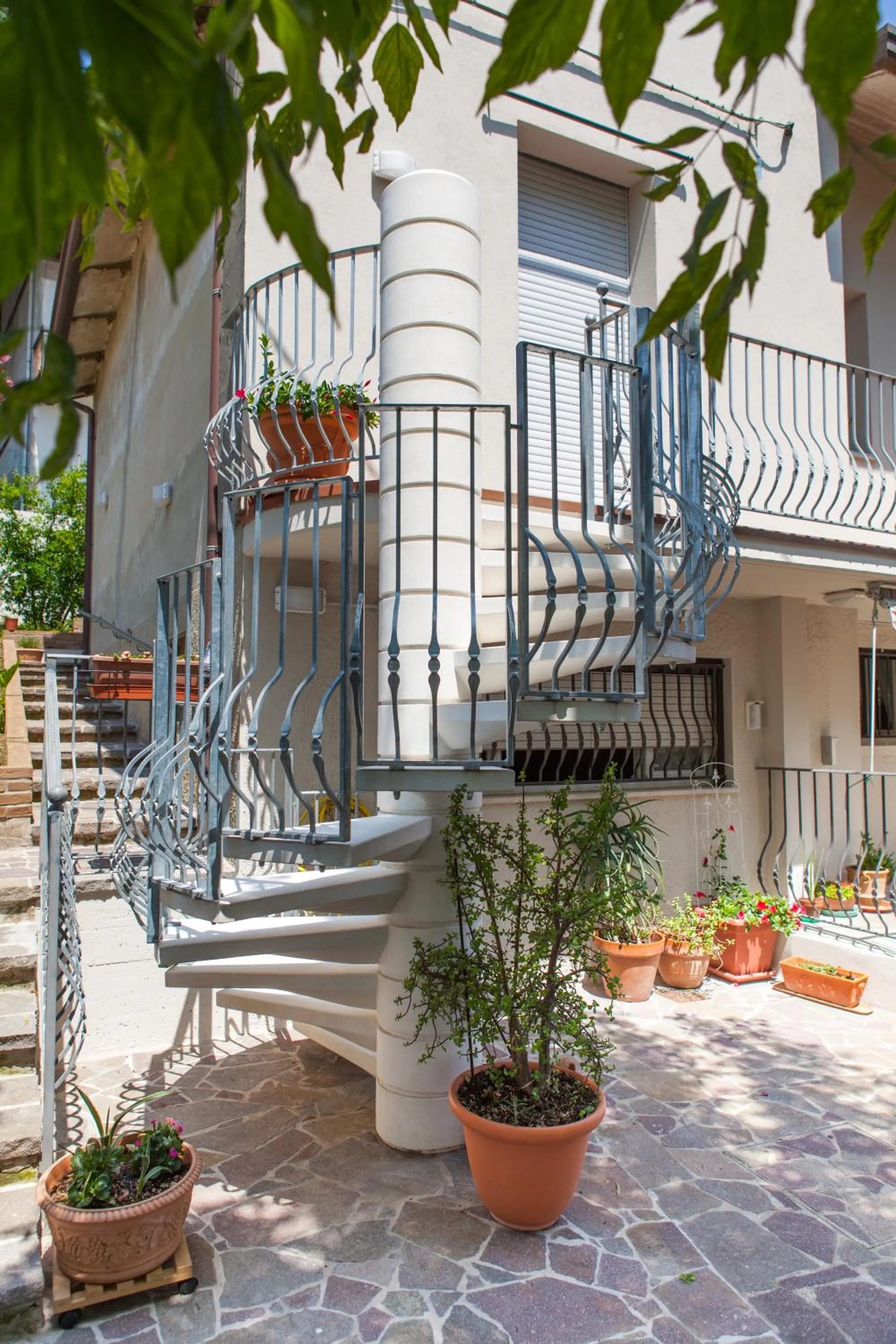 Property building in Ca di Anna